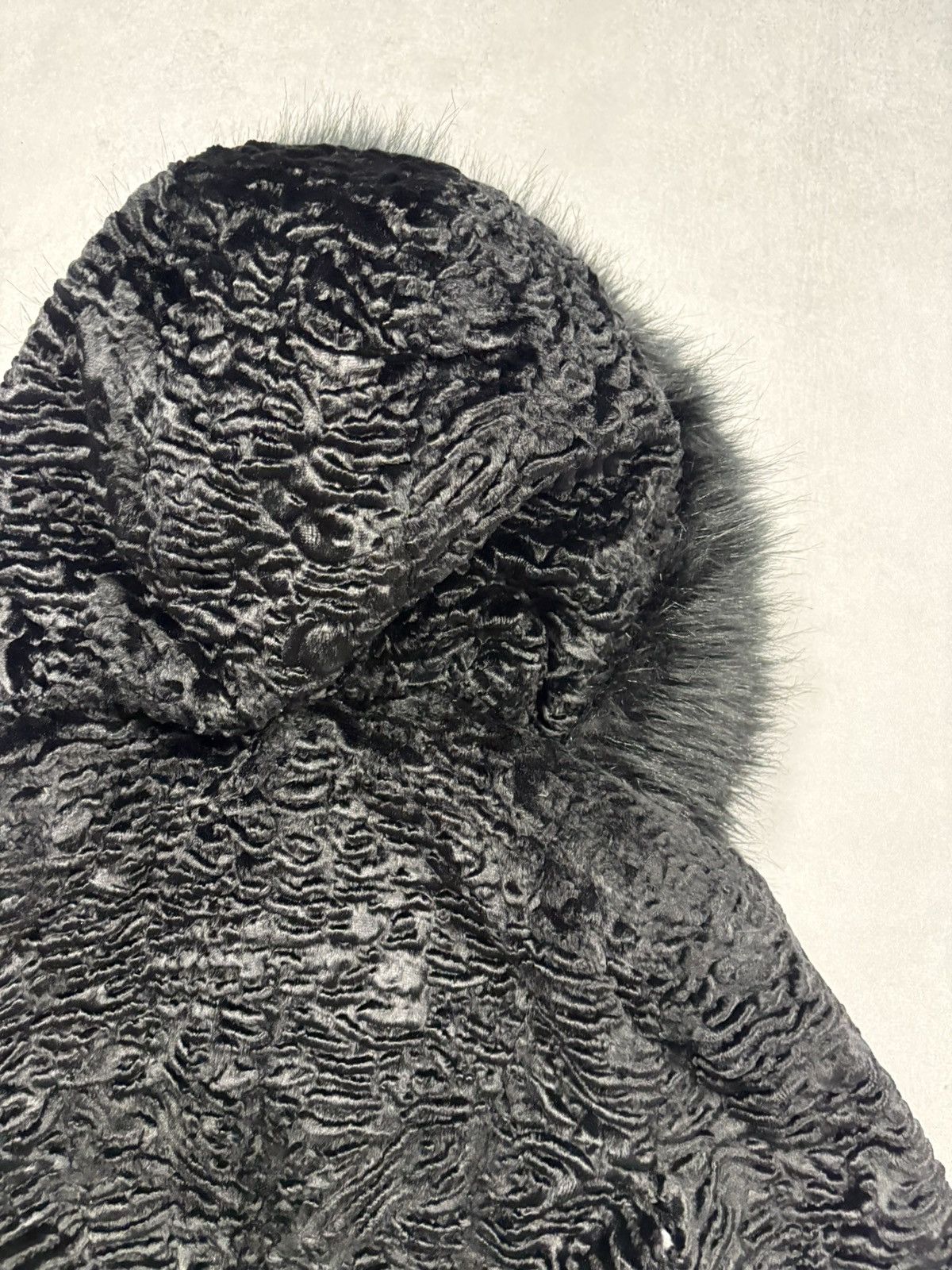 Vintage Vintage Karakul Lamb Fur Hooded Jacket With Faux Fur Trim S Size S / US 4 / IT 40 - 8 Thumbnail