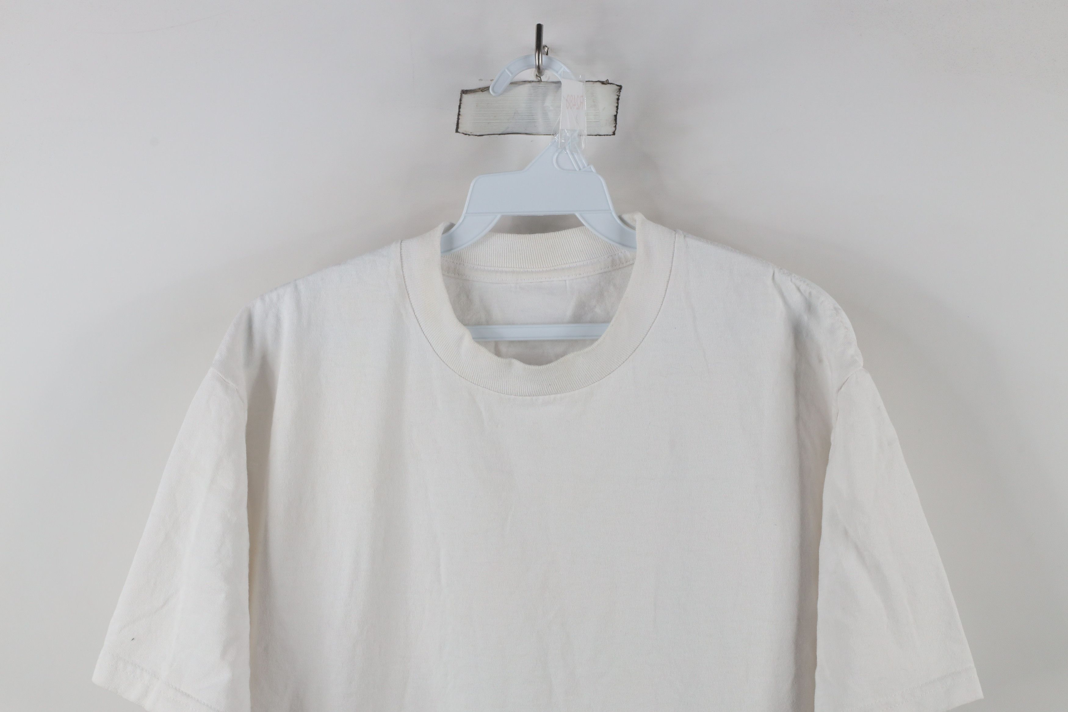 Vintage Vintage 90s Streetwear Heavyweight Cotton T-Shirt White Size US L / EU 52-54 / 3 - 2 Thumbnail