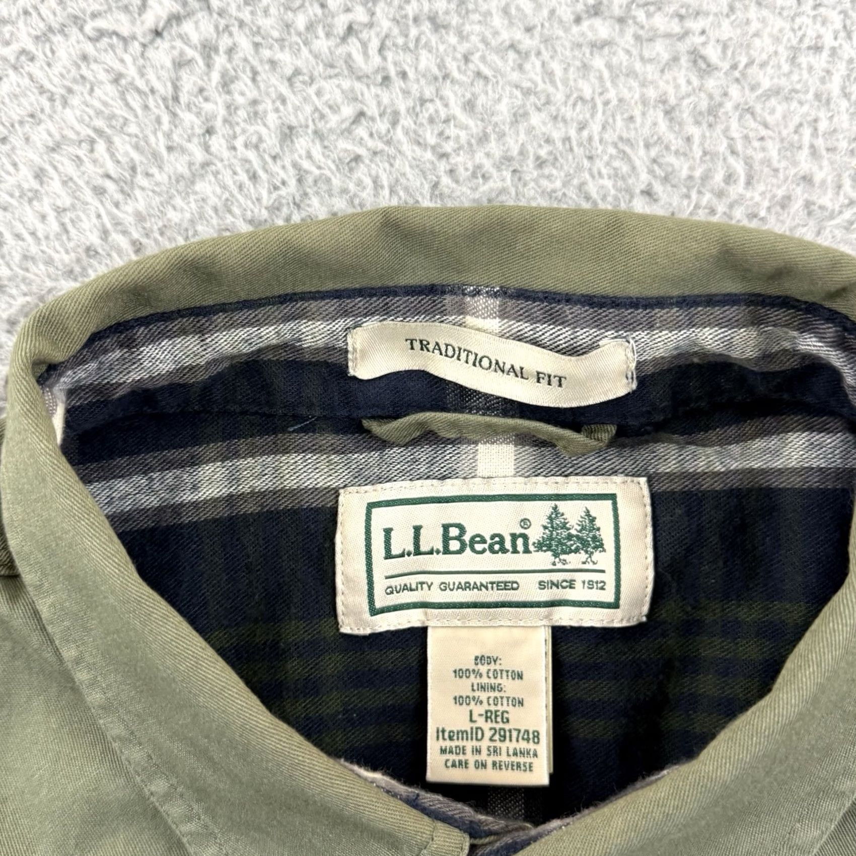 Vintage VINTAGE L.L.Bean Shacket Mens LT Green Plaid Lined Button Long Sleeve Outdoor Jacket Coat Shacket 90s Heritage"} Size US L / EU 52-54 / 3 - 7 Thumbnail
