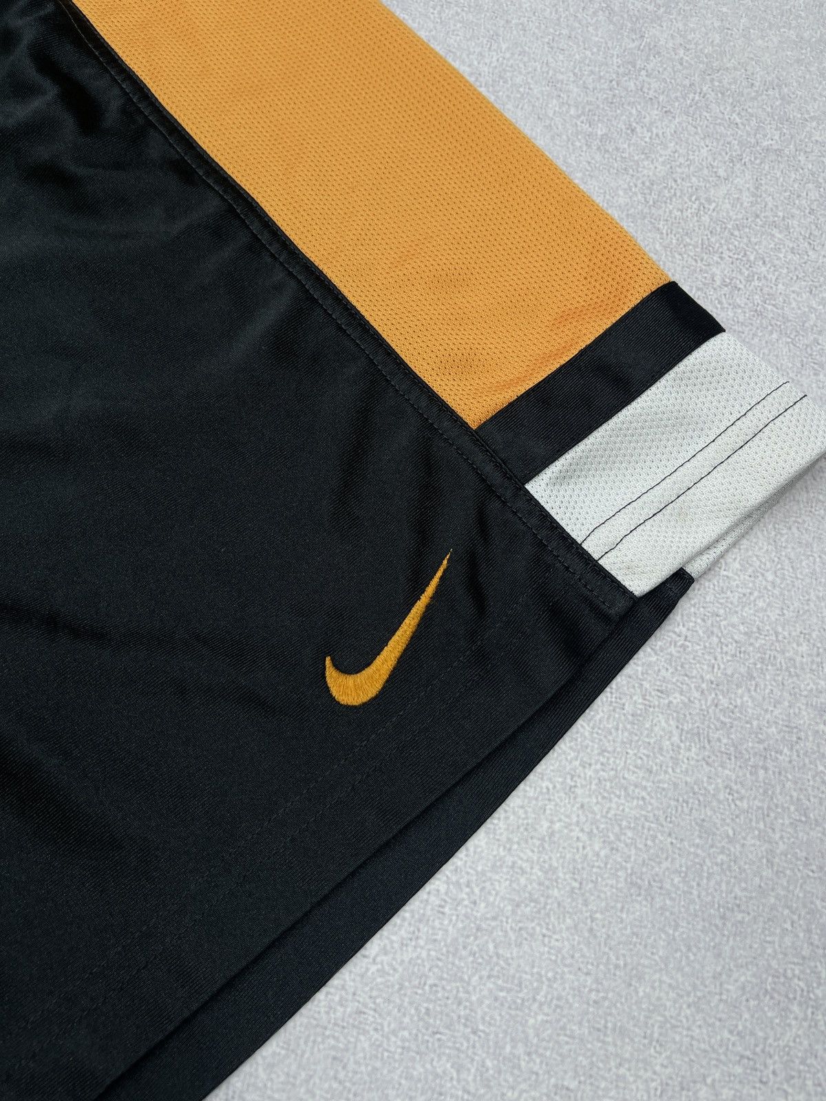 Nike Vintage Nike Basketball Black Shorts Drill Y2K ACG TECH Size US 34 / EU 50 - 4 Thumbnail
