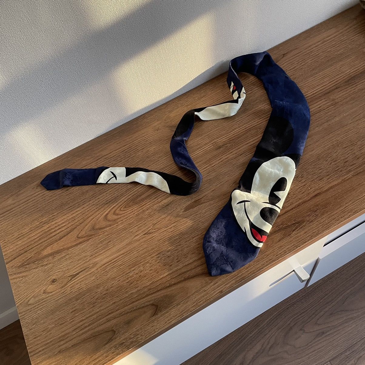 Disney × Vintage Vintage Disney Mickey Mouse Tie Silk 90s Style USA Old Money Size ONE SIZE - 1 Thumbnail