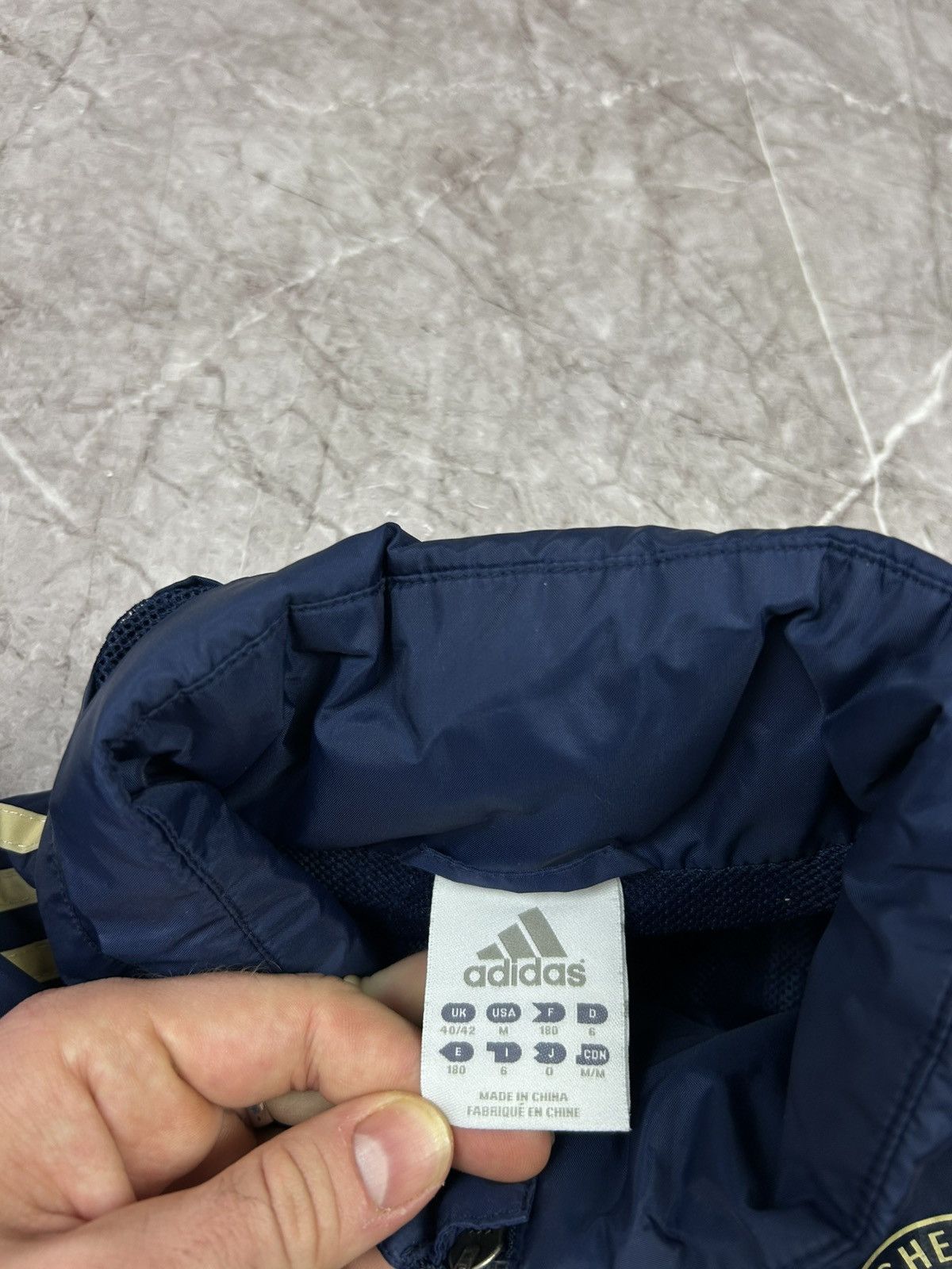 Adidas Vintage Chelsea soccer jacket adidas big logo size m Size US M / EU 48-50 / 2 - 5 Thumbnail