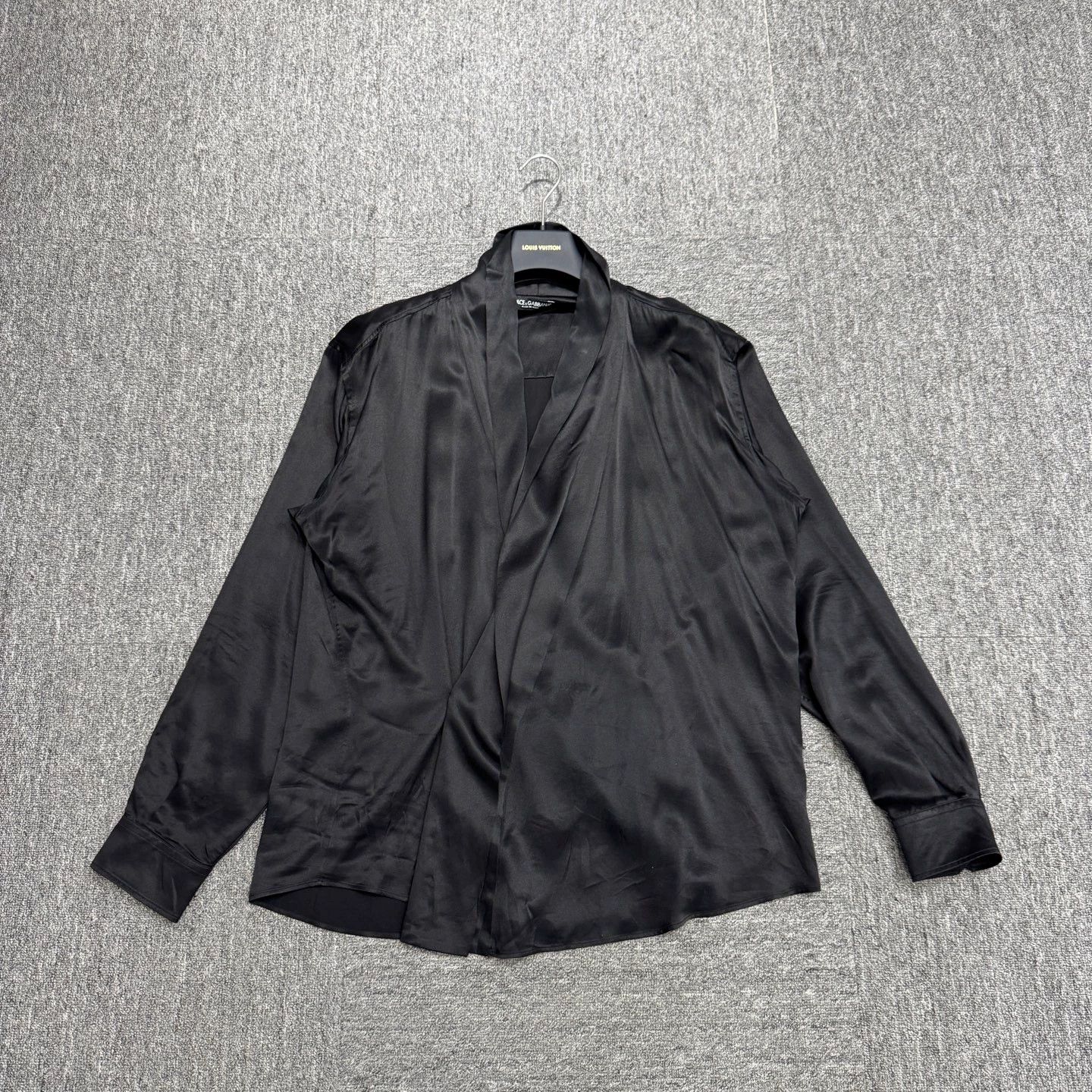 Dolce & Gabbana DG Silk Shirt 38 S 98 New Snags Size US S / EU 44-46 / 1 - 1 Thumbnail