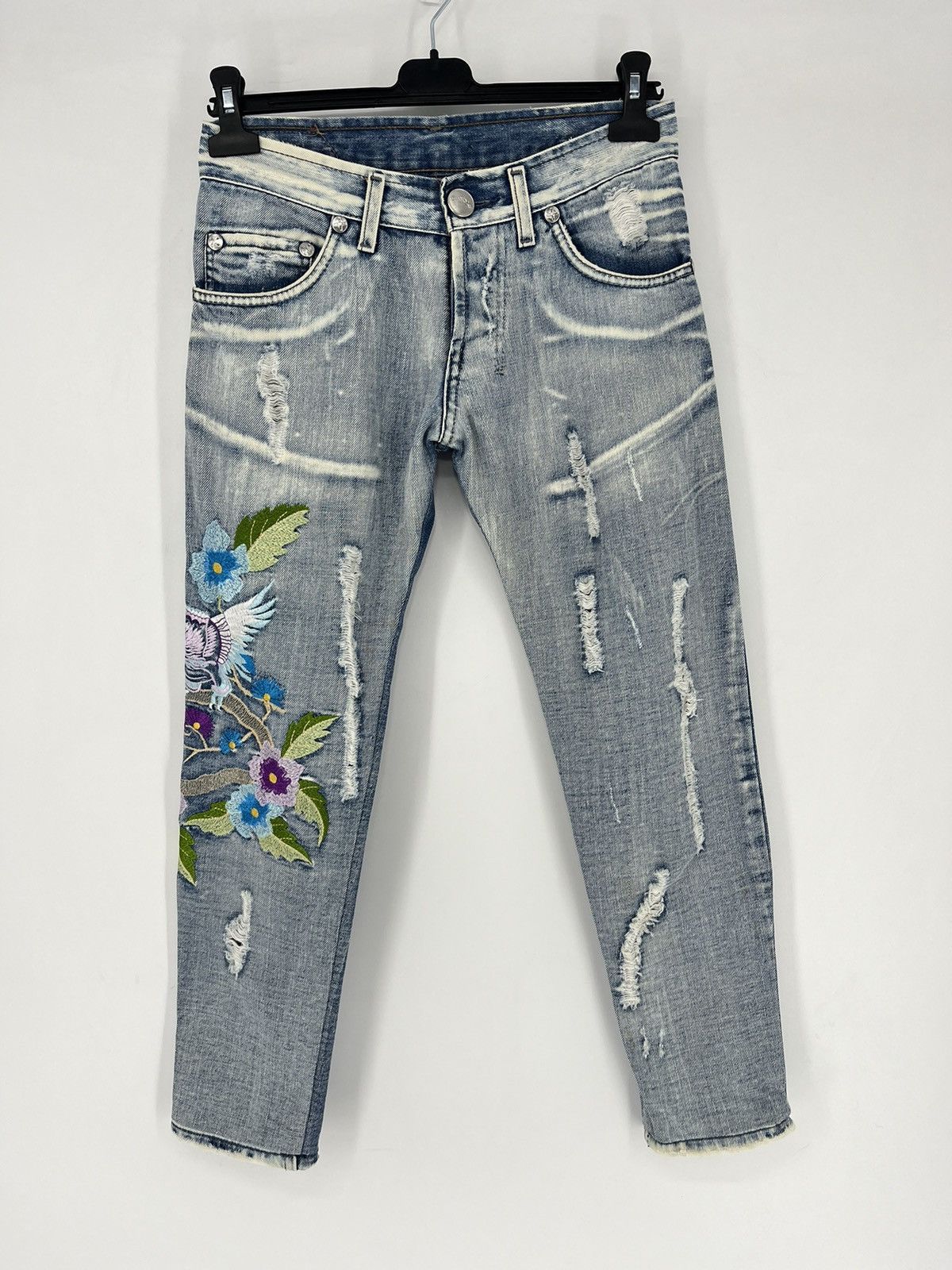 Vintage Rare Men's Jeans With Embroidered Flowers Japanese Brand Size US 28 / EU 44 - 1 Thumbnail