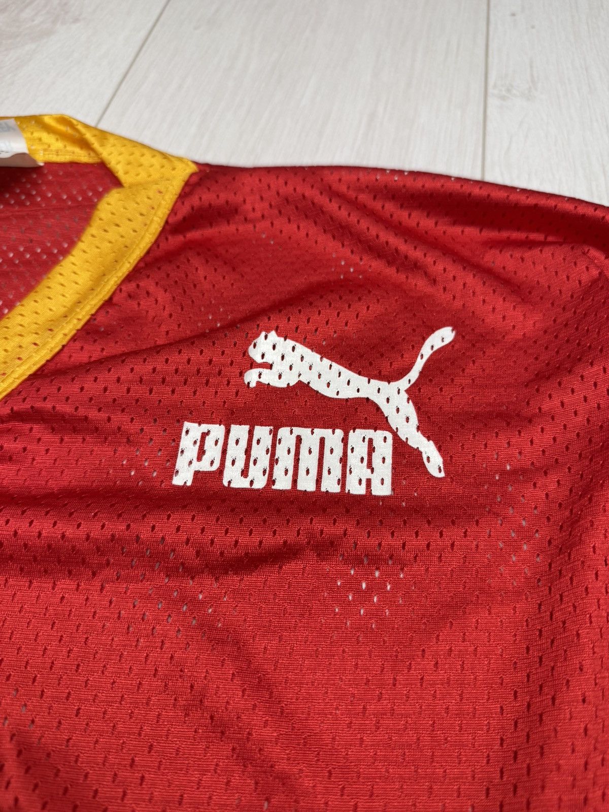 Puma 1980s SC BERN HOCKEY SHIRT JERSEY PUMA sz L MEN VINTAGE Size US L / EU 52-54 / 3 - 10 Thumbnail
