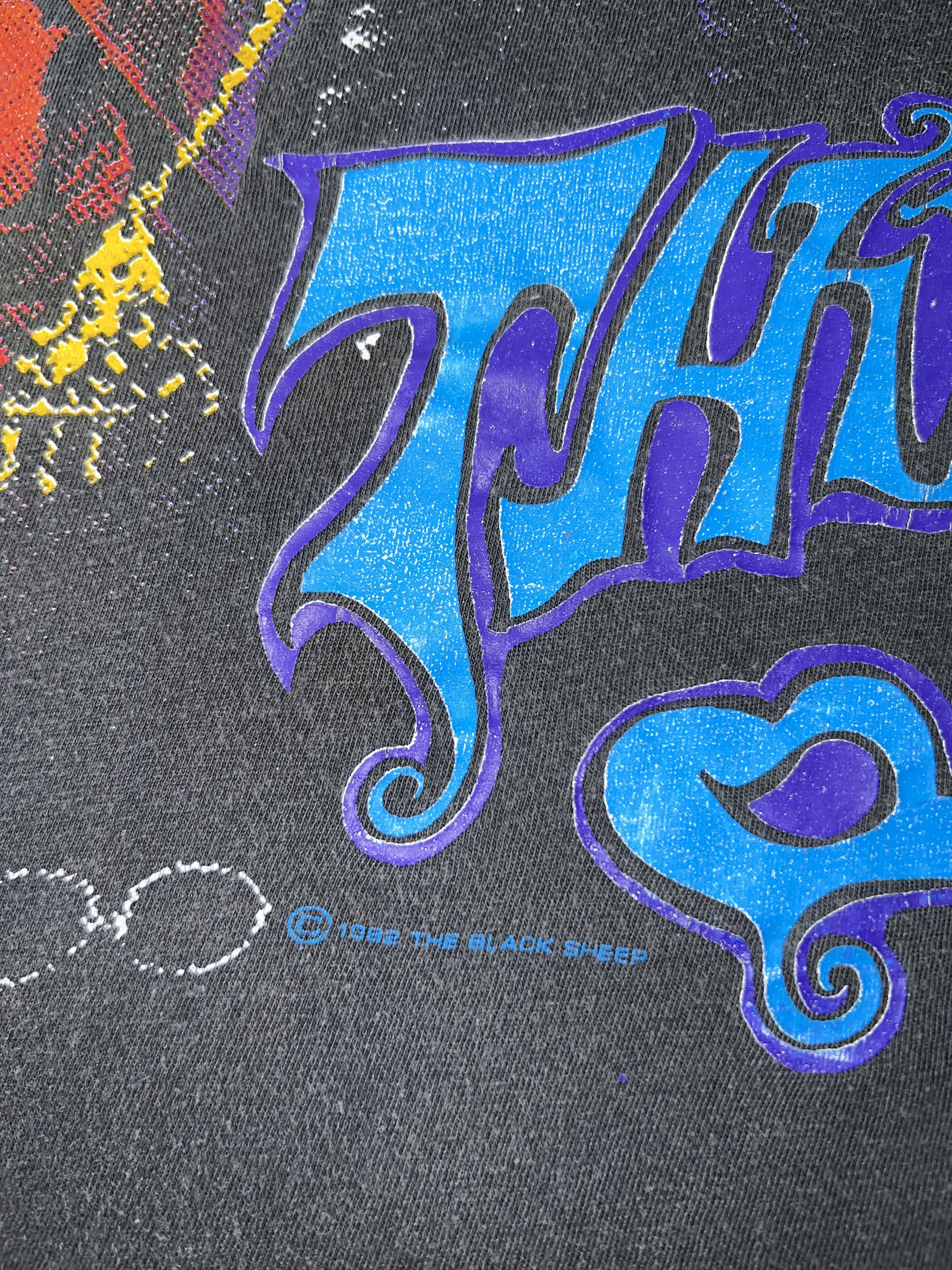 Band Tees Vintage 1992 Jimi Hendrix Wild Thing Black T-shirt Size US XL / EU 56 / 4 - 6 Thumbnail