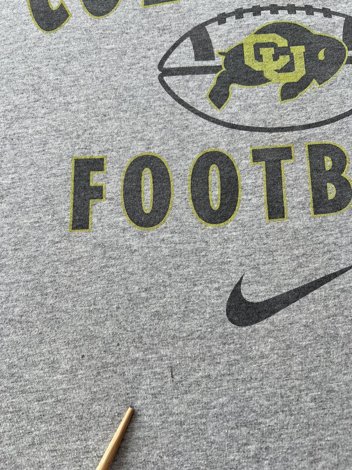Vintage 90s Nike Colorado Buffaloes Football NCAA T-shirt