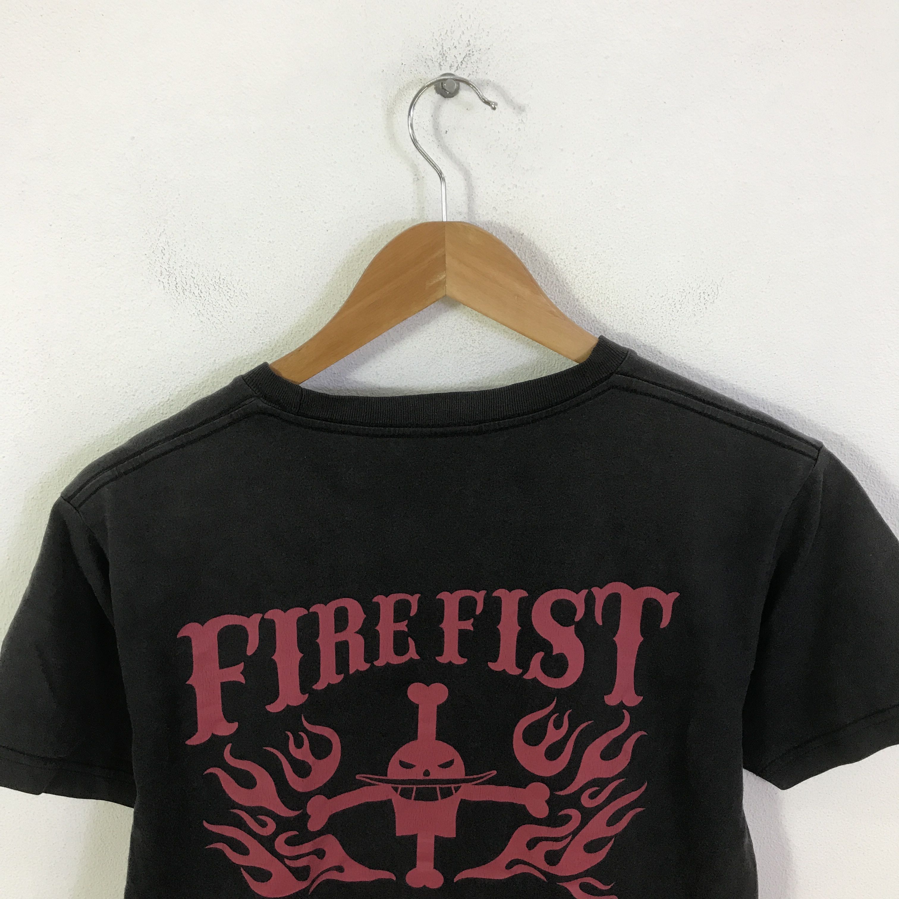 One Piece one piece black faded t-shirt K117B12 Size US M / EU 48-50 / 2 - 4 Thumbnail