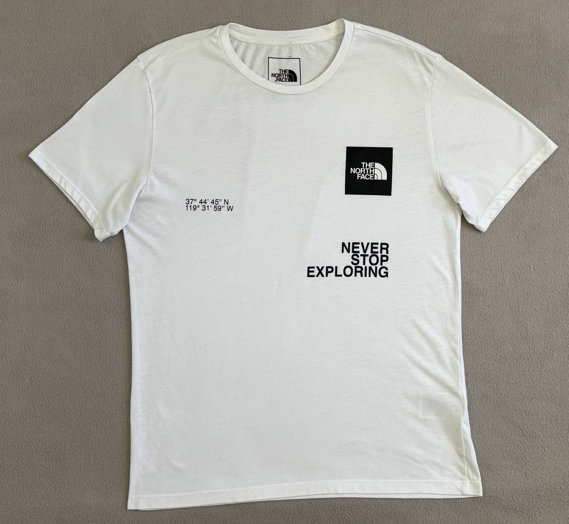 The North Face The North Face White Never Stop Exploring T-shirt Medium Size US M / EU 48-50 / 2 - 5 Thumbnail