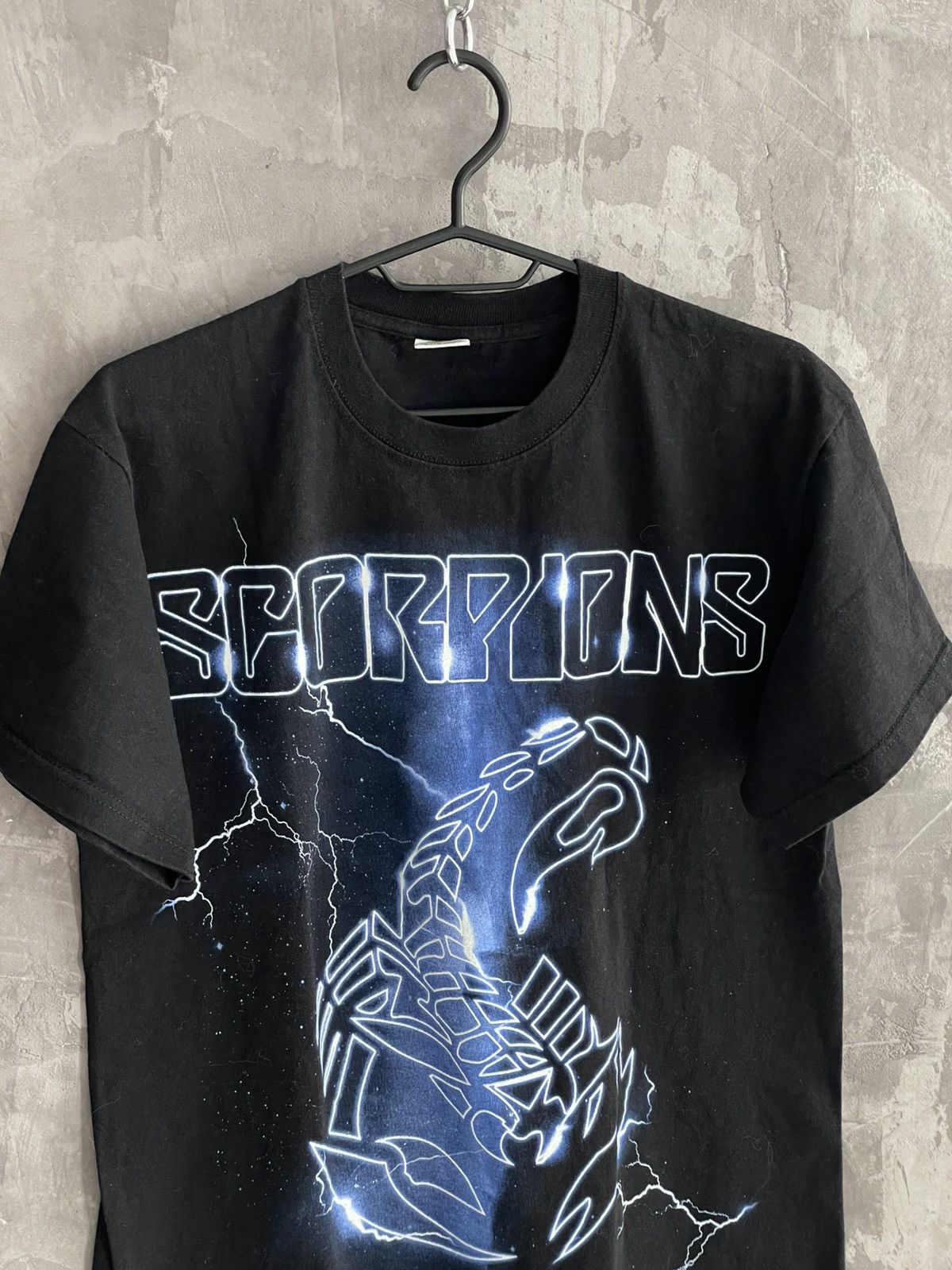 Band Tees × Vintage Vintage 90s Scorpions Spell Out Logo Band T shirt Size US M / EU 48-50 / 2 - 8 Thumbnail