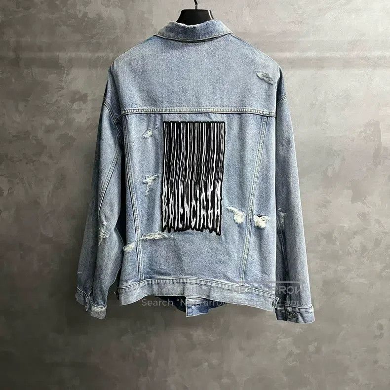 Balenciaga Balenciaga Light Blue Oversized Denim Jacket Size US S / EU 44-46 / 1 - 5 Thumbnail