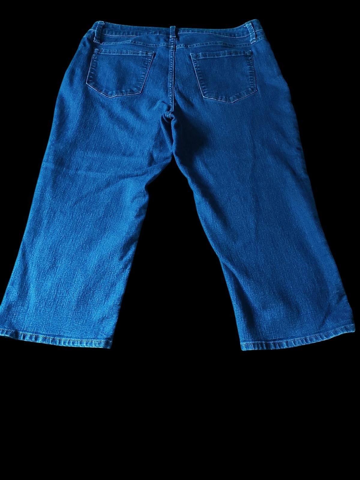 Designer Riders by Lee Women's Blue Denim Mid Rise Capri Shorts Size 36" / US 14 / IT 50 - 4 Thumbnail