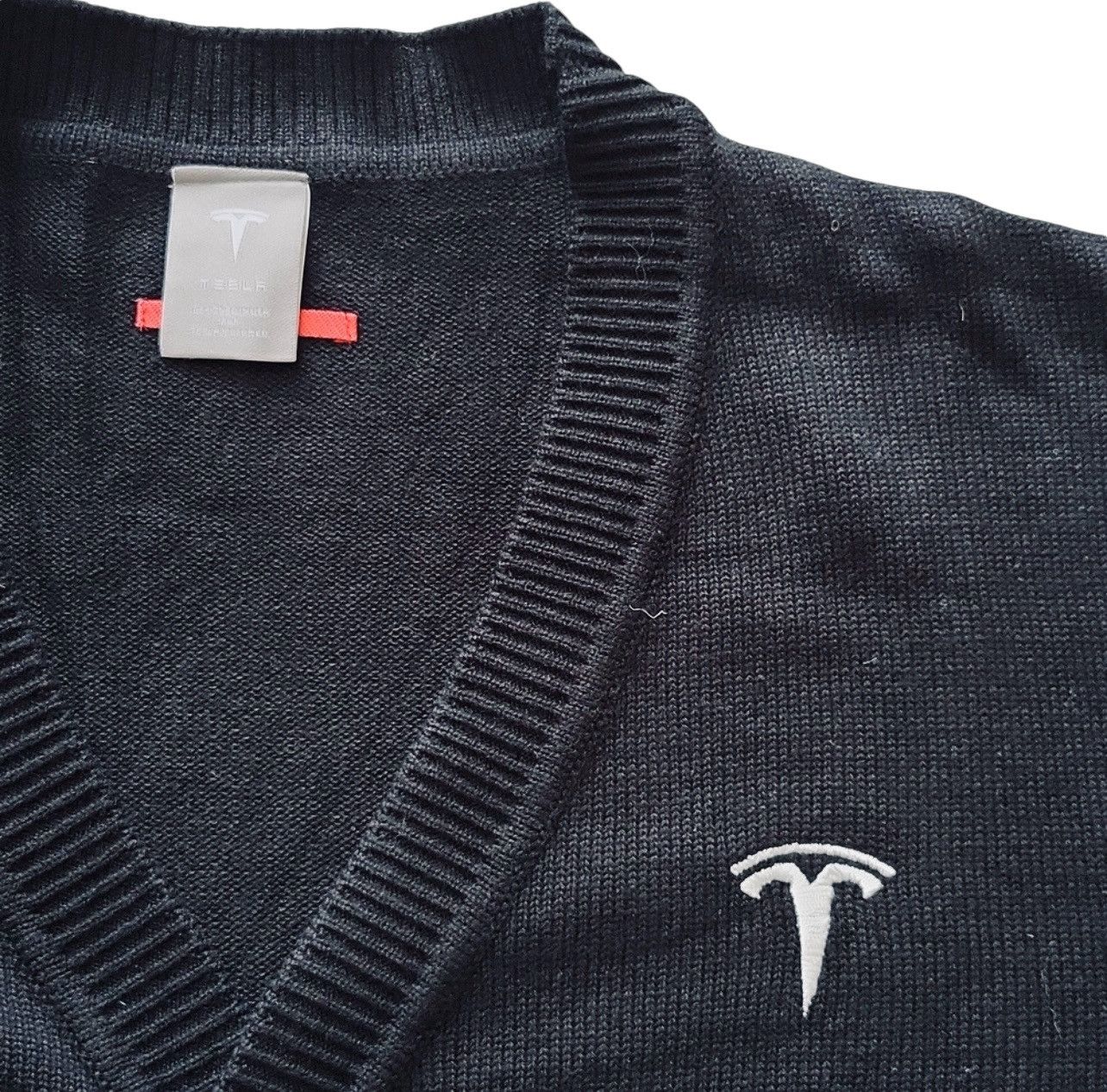 Other Tesla Men V Neck Cardigan sweater Size XL *SEALED *New Size US XL / EU 56 / 4 - 2 Thumbnail