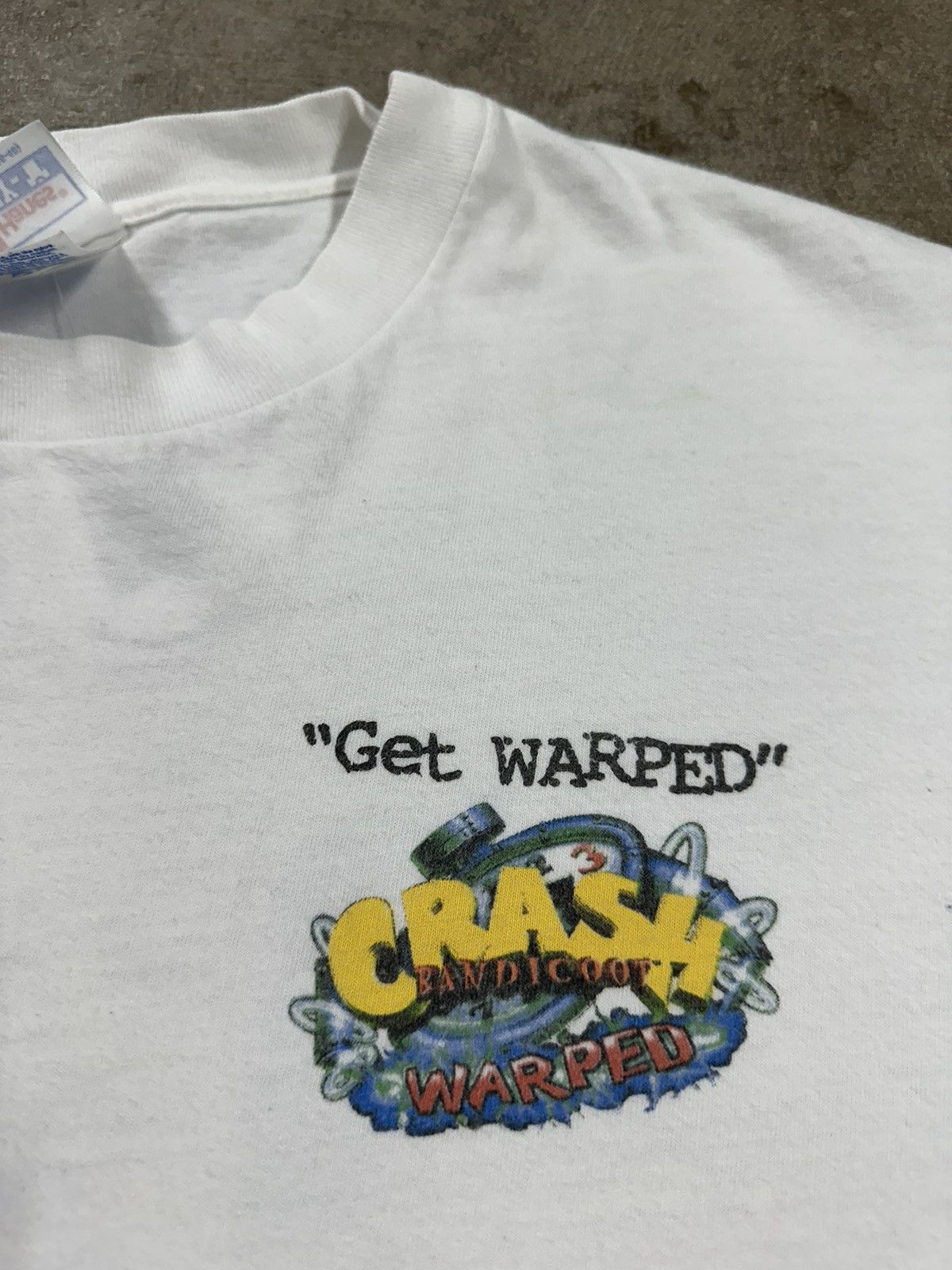 Vintage Vintage 90s Crash Bandicoot Warped Video Game Promo T-Shirt Size US XL / EU 56 / 4 - 15 Thumbnail