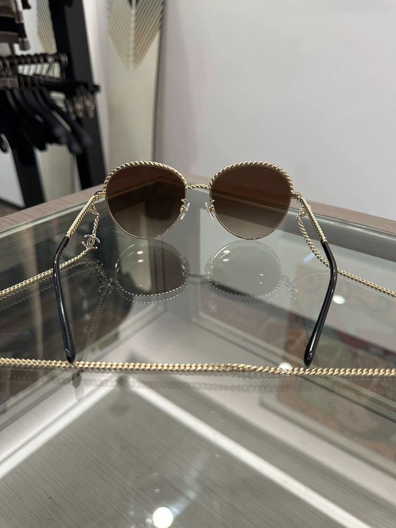 Chanel Chanel Metal Chain CC Runway Sunglasses Size ONE SIZE - 5 Thumbnail