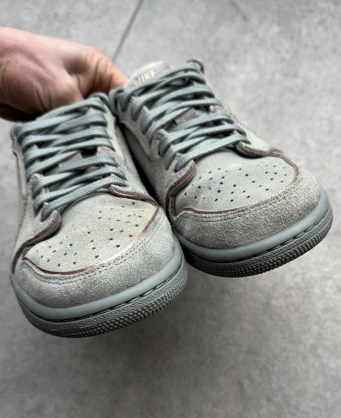 Nike Nike Air Jordan 1 Retro Low Suede Shoes Mica Green Trainers Size US 7.5 / IT 37.5 - 11 Thumbnail