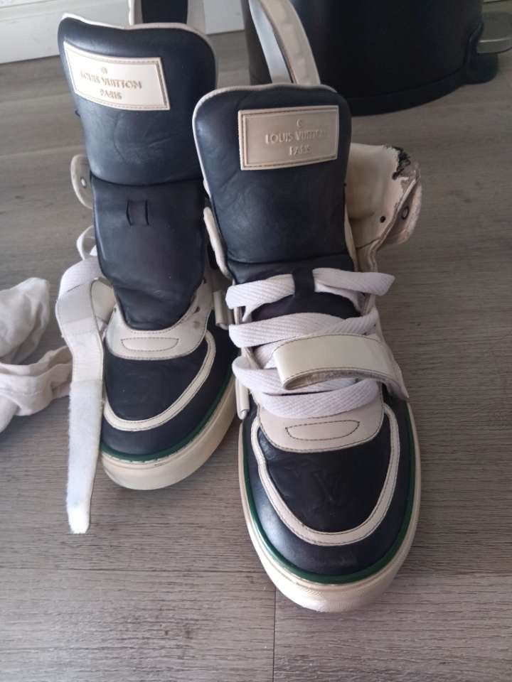 Louis Vuitton Louis Vuitton Men size 9.5 Size US 9.5 / EU 42-43 - 4 Thumbnail