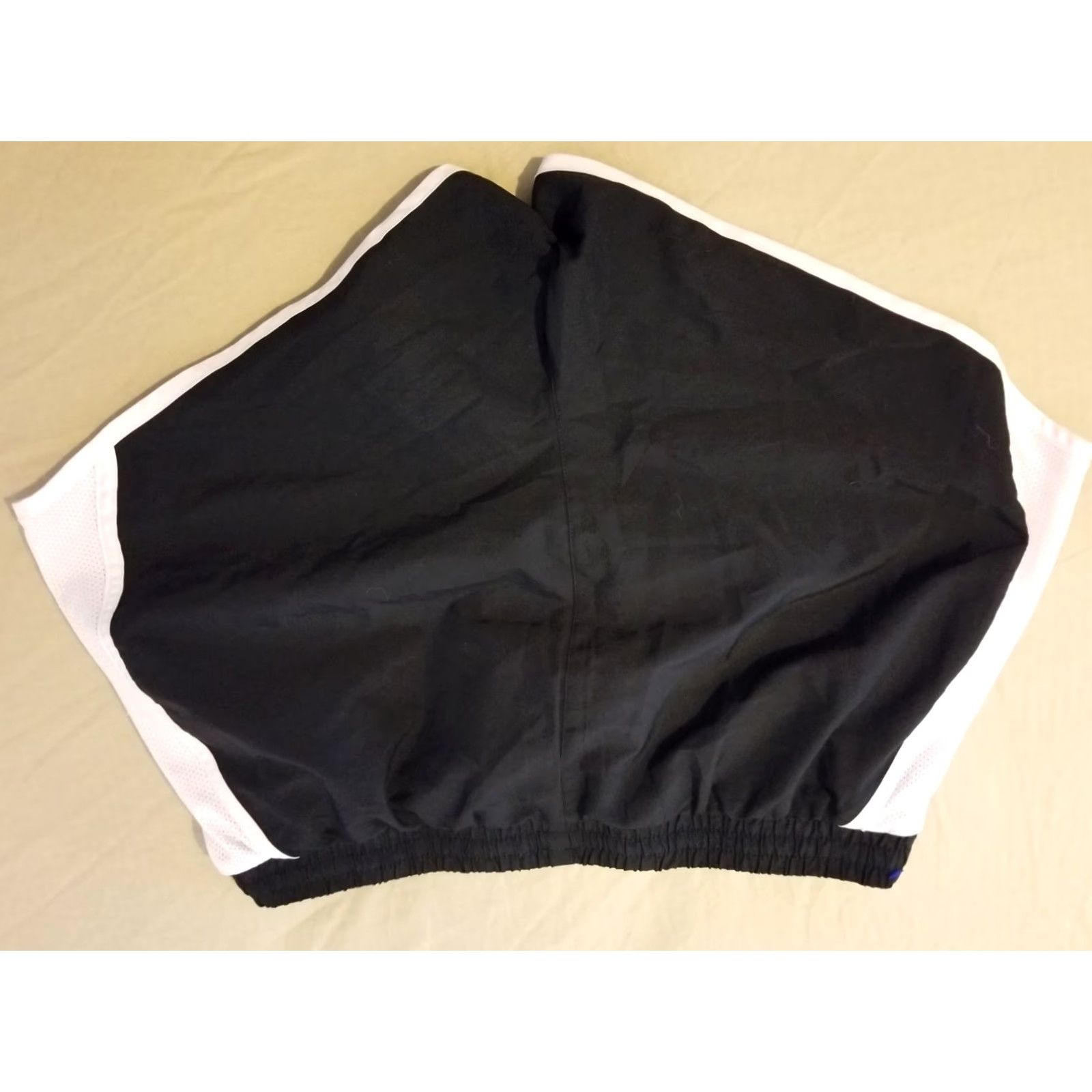 Under Armour Womens Under Armour Shorts M Medium Black Athletic Gym Workout Size 32" / US 10 / IT 46 - 2 Thumbnail