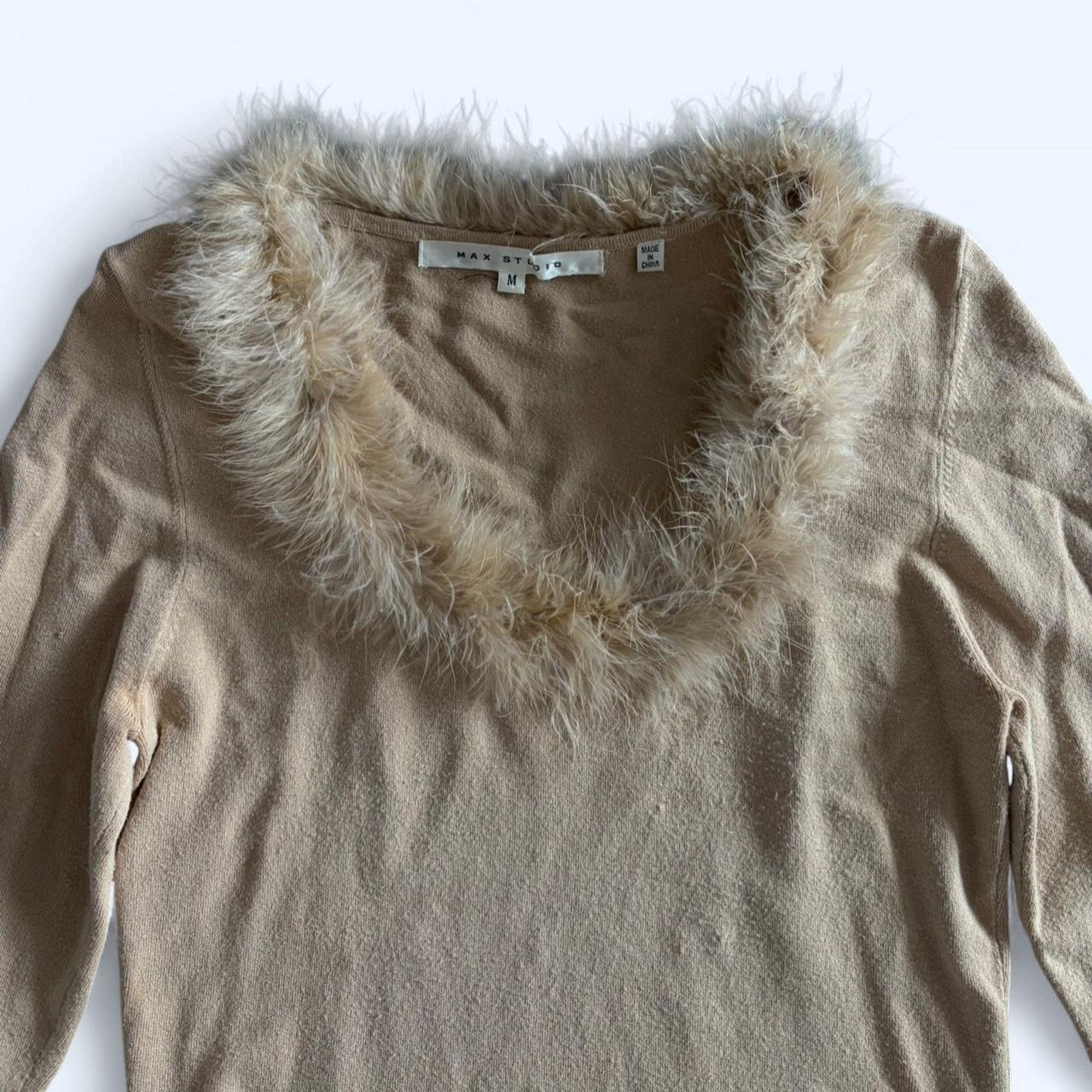 Other Max studio cream fur trim sweater top Size M / US 6-8 / IT 42-44 - 1 Thumbnail