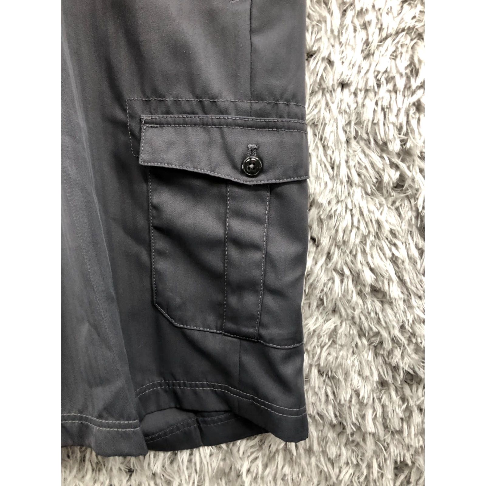 Vintage Island Republic Cargo Shorts Mens Size 40 Mid Rise Dark Gray 100% Polyester Size US 40 / EU 56 - 4 Thumbnail