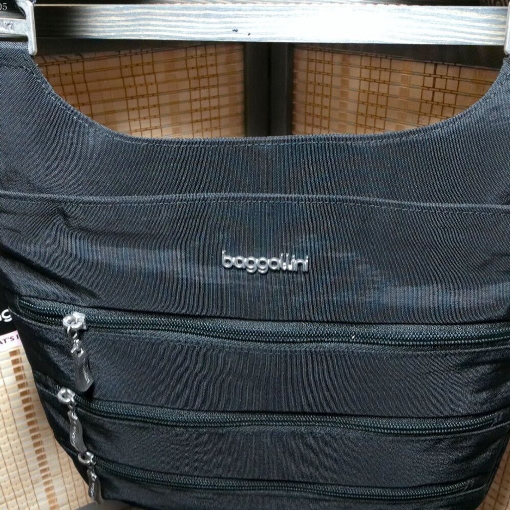 Other Black Baggallini Big Zipper Bagg with RFID Size ONE SIZE - 2 Thumbnail