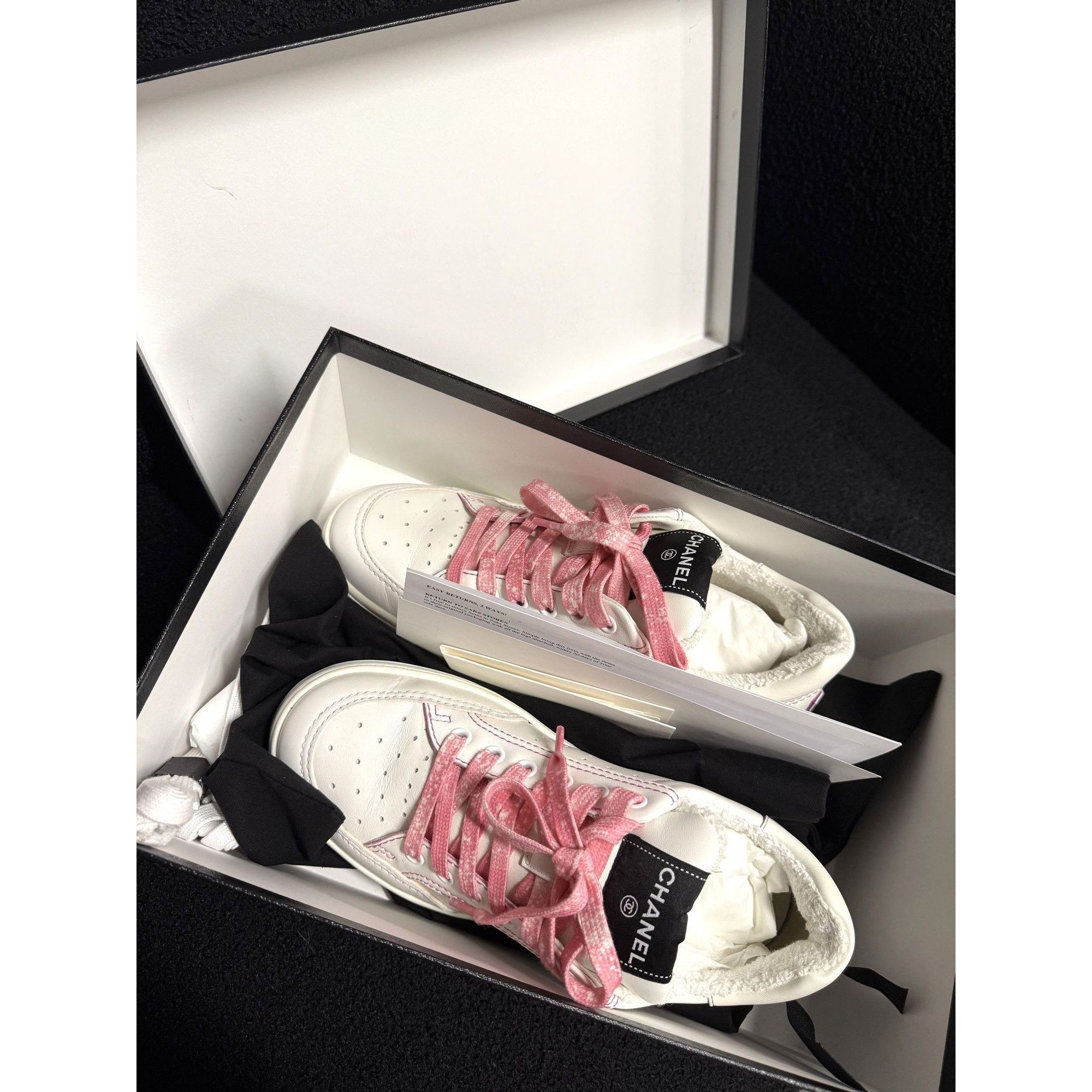 Chanel Chanel Womens White Sneakers With Pink Laces Faux Fur Lining Size US 8.5 / IT 38.5 - 10 Thumbnail