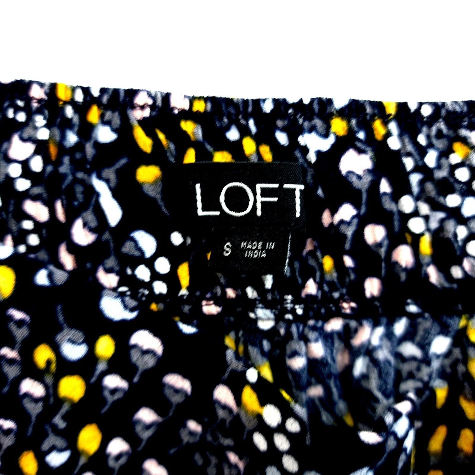 Ann Taylor Ann Taylor Loft Blue Yellow Floral Small Hot Pants High Rise Size 30" / US 8 / IT 44 - 3 Thumbnail