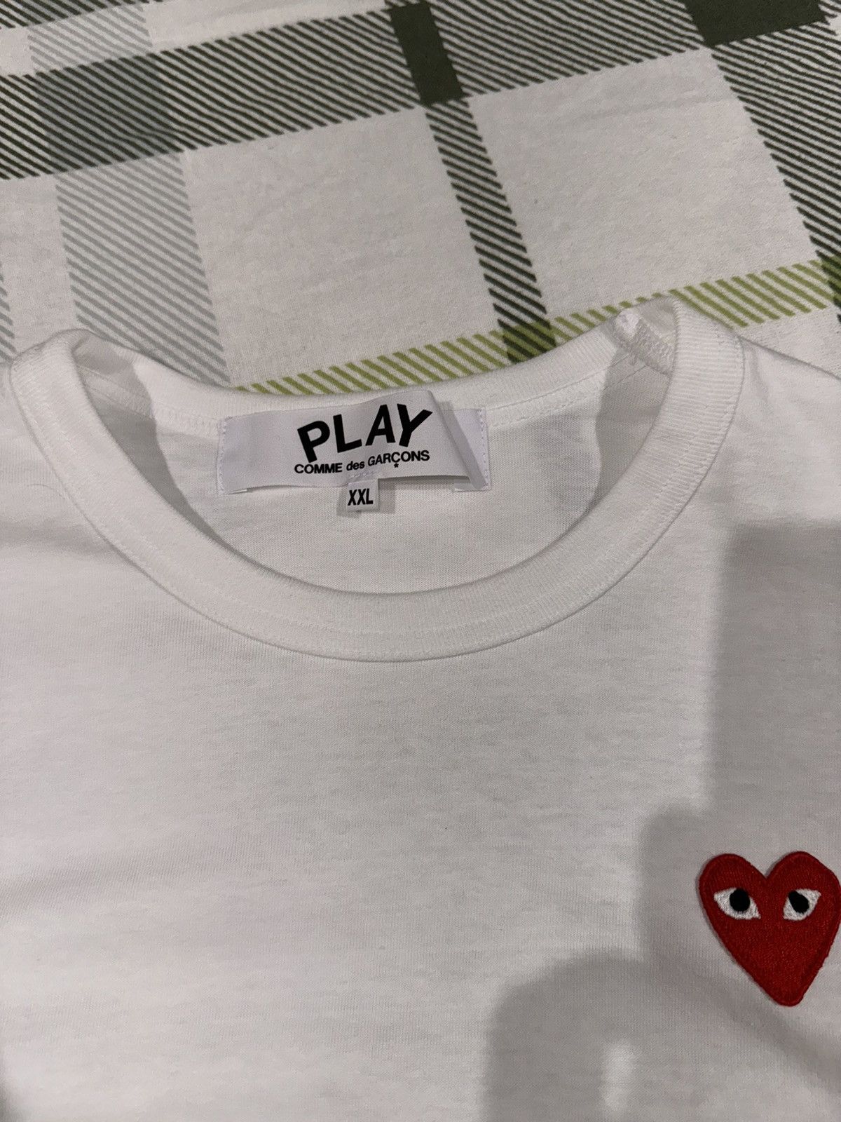 Comme des Garcons PLAY Bottom Camo Heart tee Size US XXL / EU 58 / 5 - 2 Thumbnail