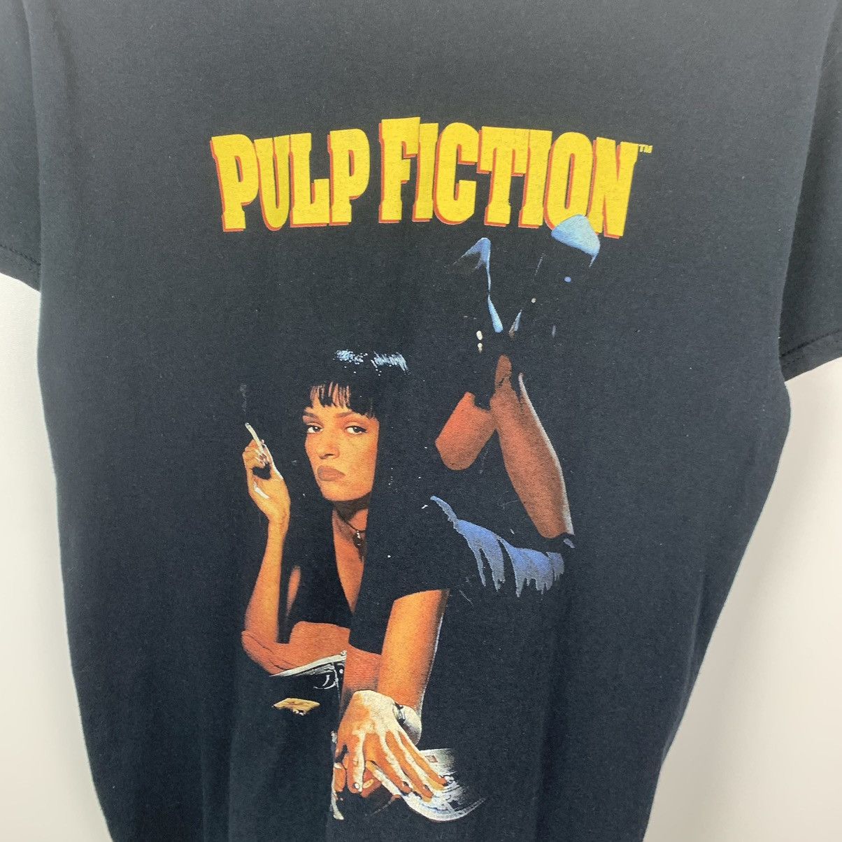 Fruit Of The Loom Pulp Fiction Big Logo Cult Movie Tee Black Size M Y2K Size US M / EU 48-50 / 2 - 4 Thumbnail
