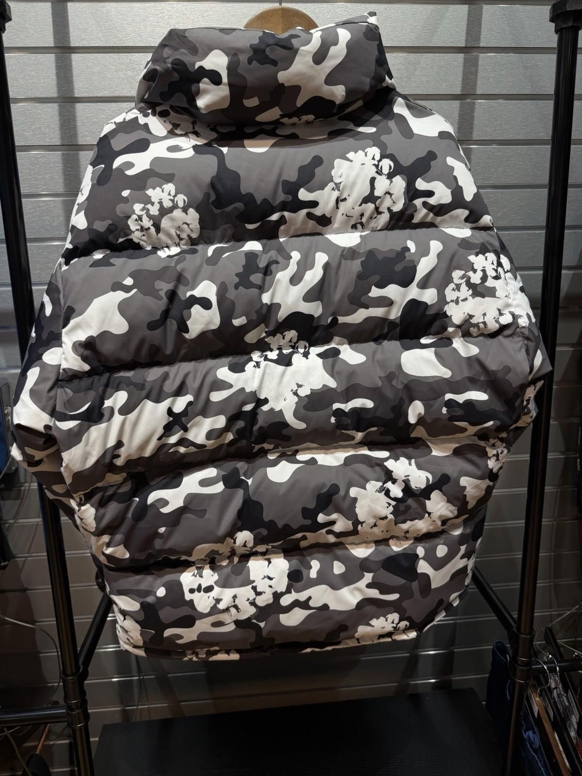 DENIM TEARS Large Cotton Wreath Puffer Jacket Denim Tears Coat New Camo Size US L / EU 52-54 / 3 - 7 Thumbnail