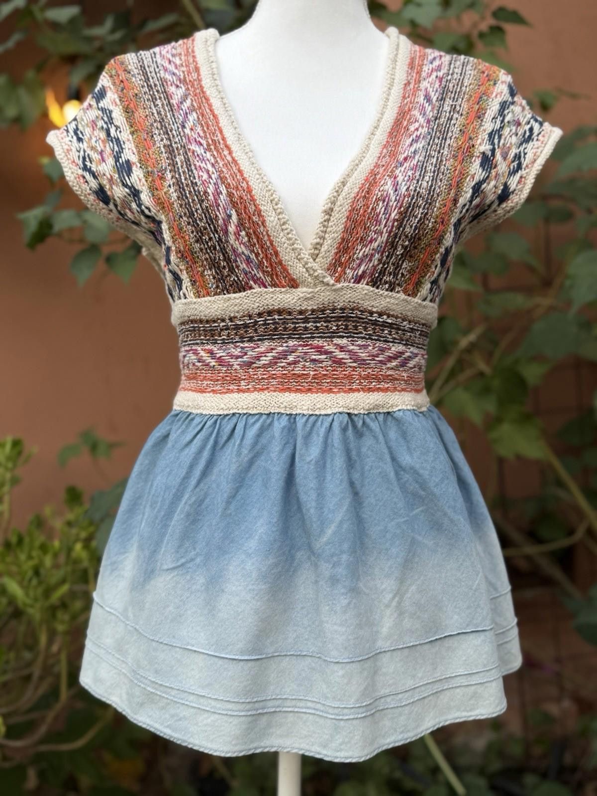 Designer Anthropologie Size L Large Women’s Knit Sweater Top V neck Size L / US 10 / IT 46 - 1 Thumbnail