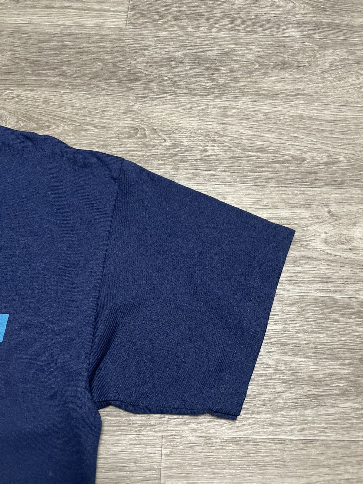 Band Tees Rare Vintage 1996 Oasis Loch Lomond Made In USA T-Shirt Size US L / EU 52-54 / 3 - 9 Thumbnail