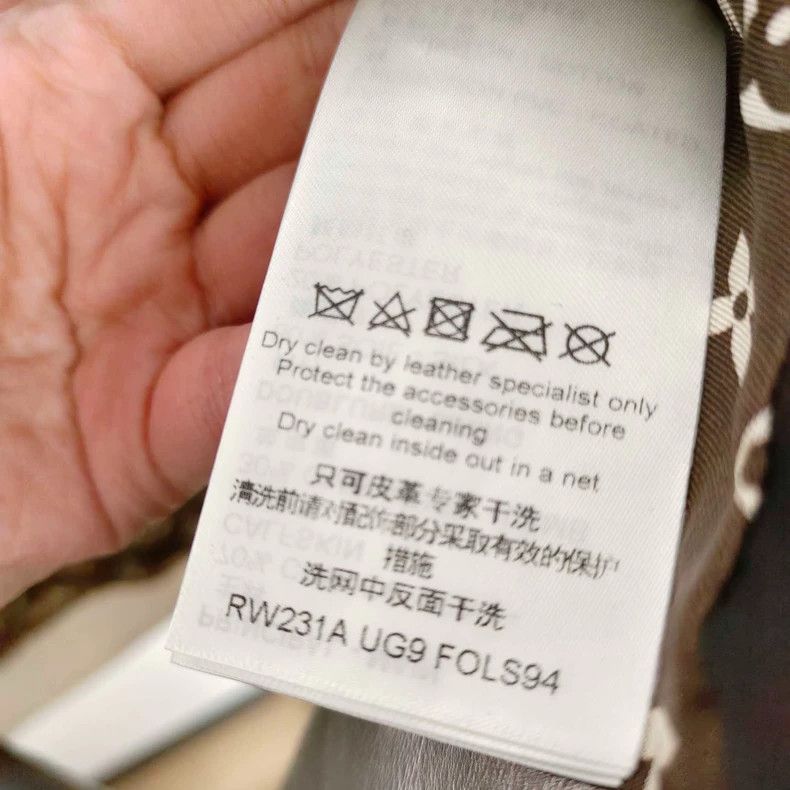 Louis Vuitton Louis Vuitton Silver and black contrasting zip-up leather s Size 35" - 4 Thumbnail