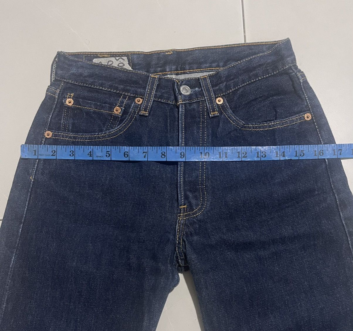Jean Vintage 90s Levi's 501 for WOMEN Faded Blue Jeans Size 26" / US 2 / IT 38 - 8 Thumbnail