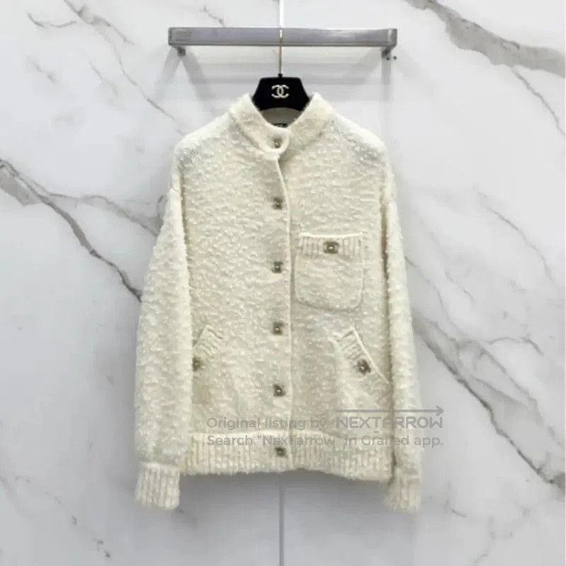 Chanel Chanel Cream Alpaca Wool Long Sleeve Cardigan . Size S / US 4 / IT 40 - 1 Thumbnail