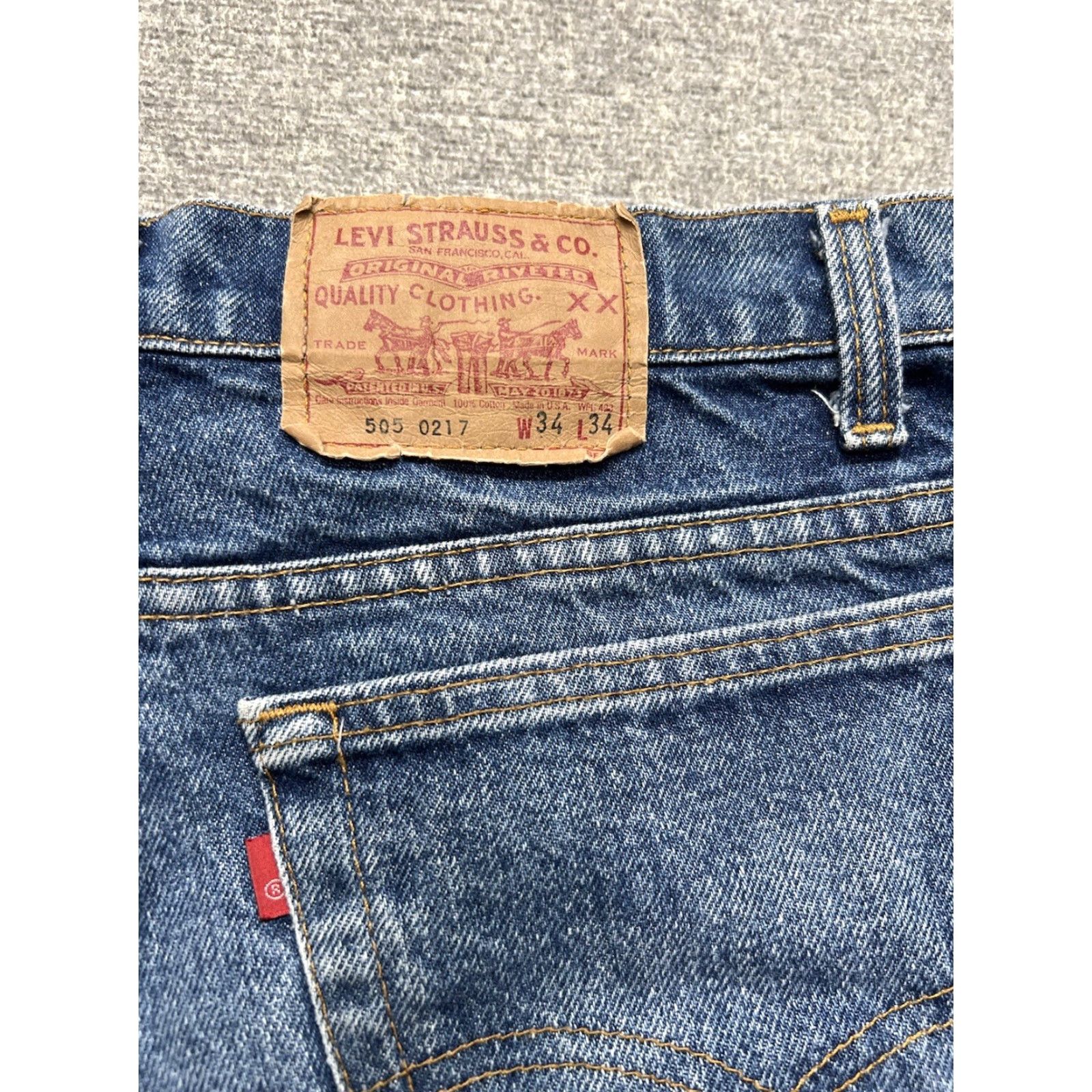 Levi's VINTAGE Levi’s 505 Denim Jean Shorts Cut Off Size 34” USA Blue Cotton Denim 80s Size US 34 / EU 50 - 2 Thumbnail