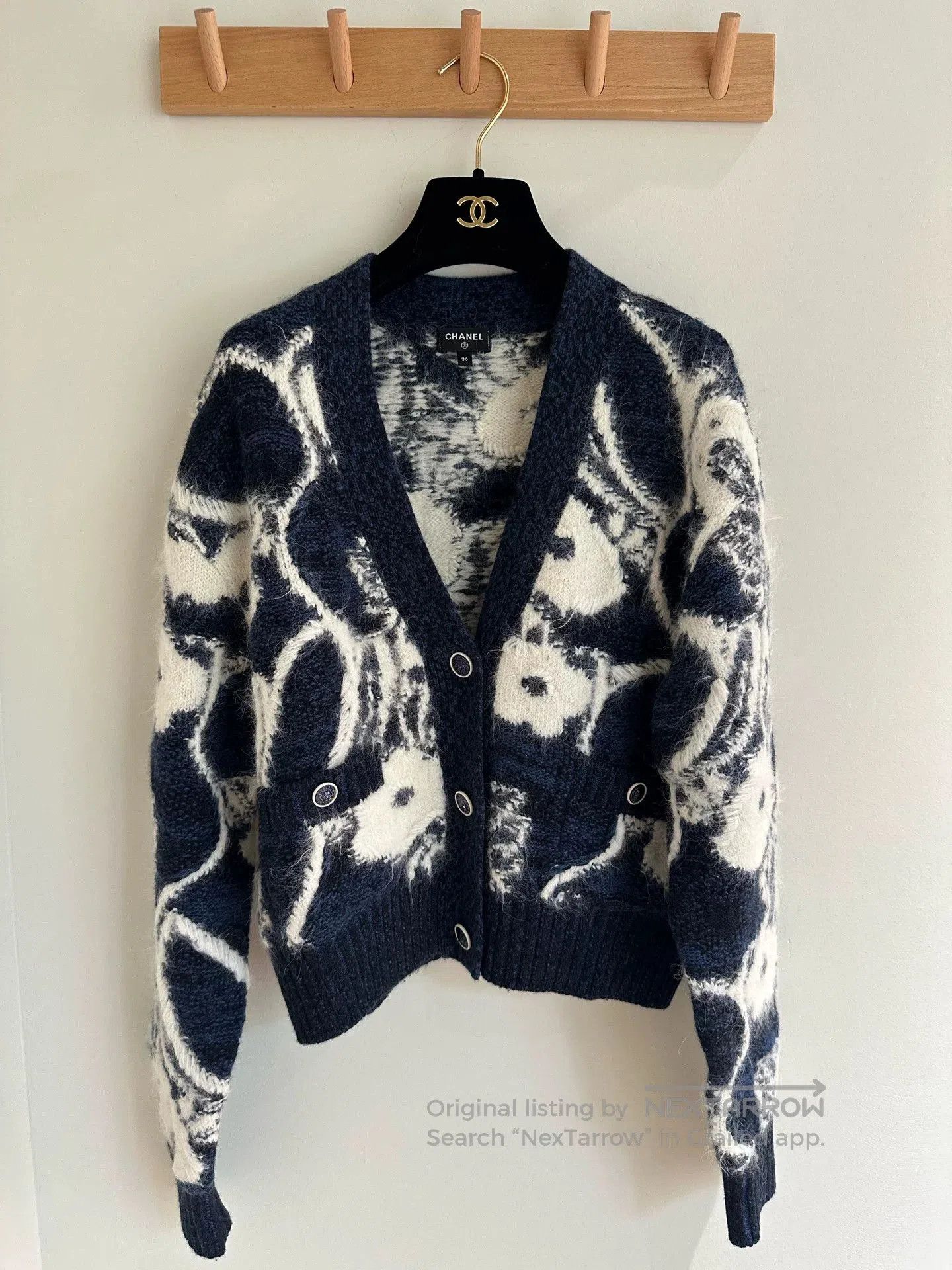 Chanel Chanel 2023 Camellia Long Cardigan. Size US XS / EU 42 / 0 - 1 Thumbnail