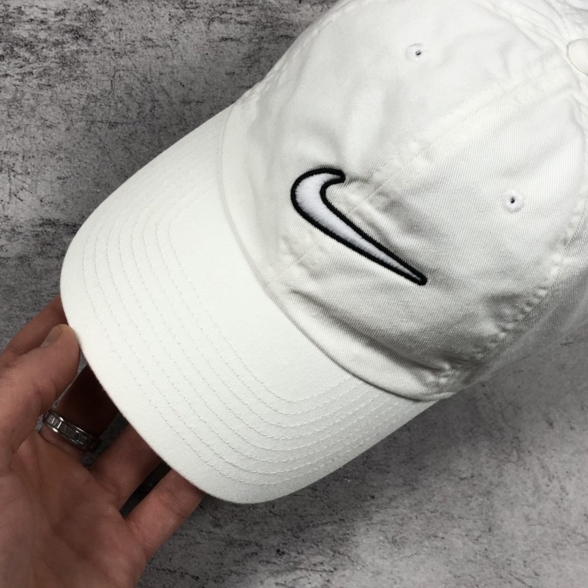 Nike Y2K Nike Swoosh Logo White Cap Size ONE SIZE - 3 Thumbnail