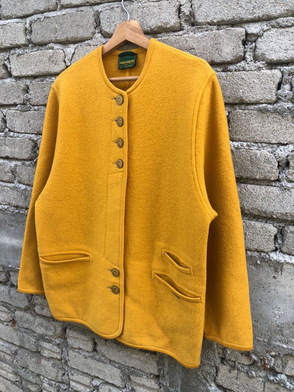Kurt Geiger Vintage Geiger Wool Yellow Button Jacket Size M / US 6-8 / IT 42-44 - 4 Thumbnail