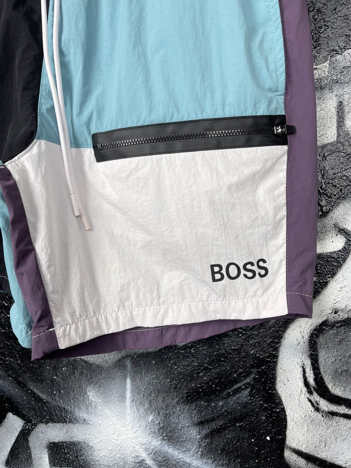 Hugo Boss Hugo Boss Swimming Shorts Men’s Size L Size US 33 - 11 Thumbnail