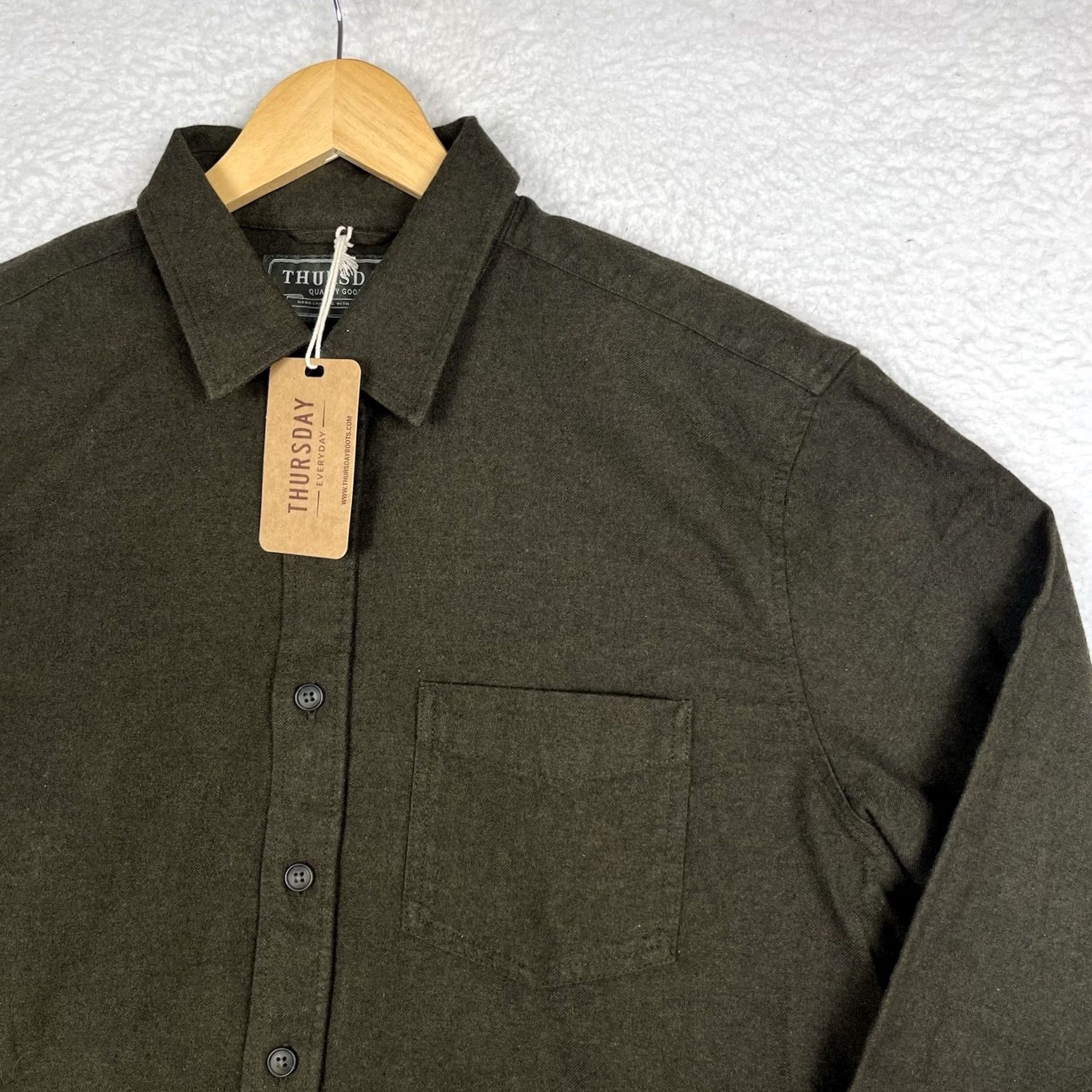 Olive Thursday Boot Co. Quality Goods Men Large Olive Green Button Everyday Shirt Size US L / EU 52-54 / 3 - 2 Thumbnail