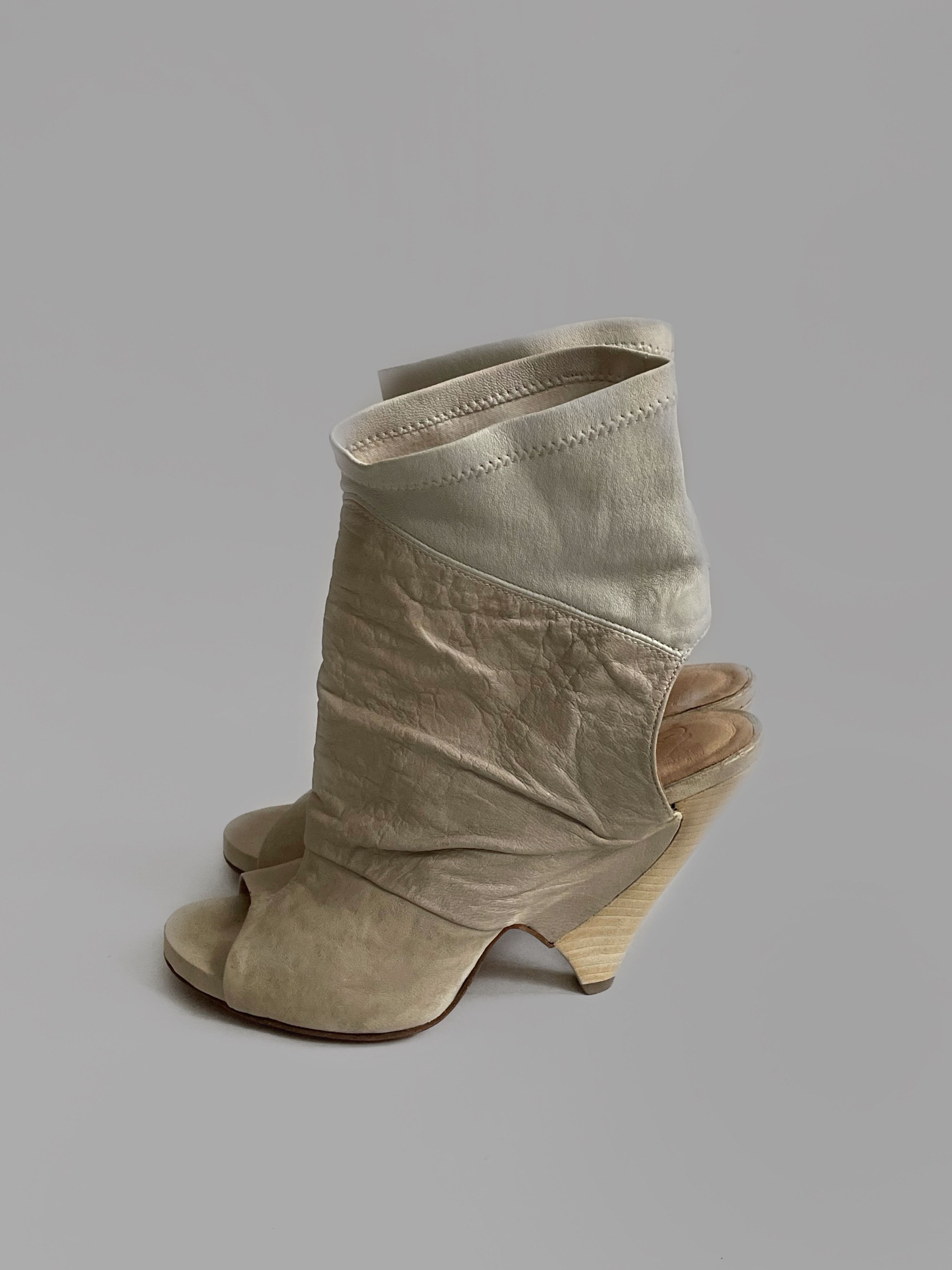 Cinzia Araia Vintage Cinzia Aria Avant-garde leather platform shoes Size US 6.5 / IT 36.5 - 4 Thumbnail