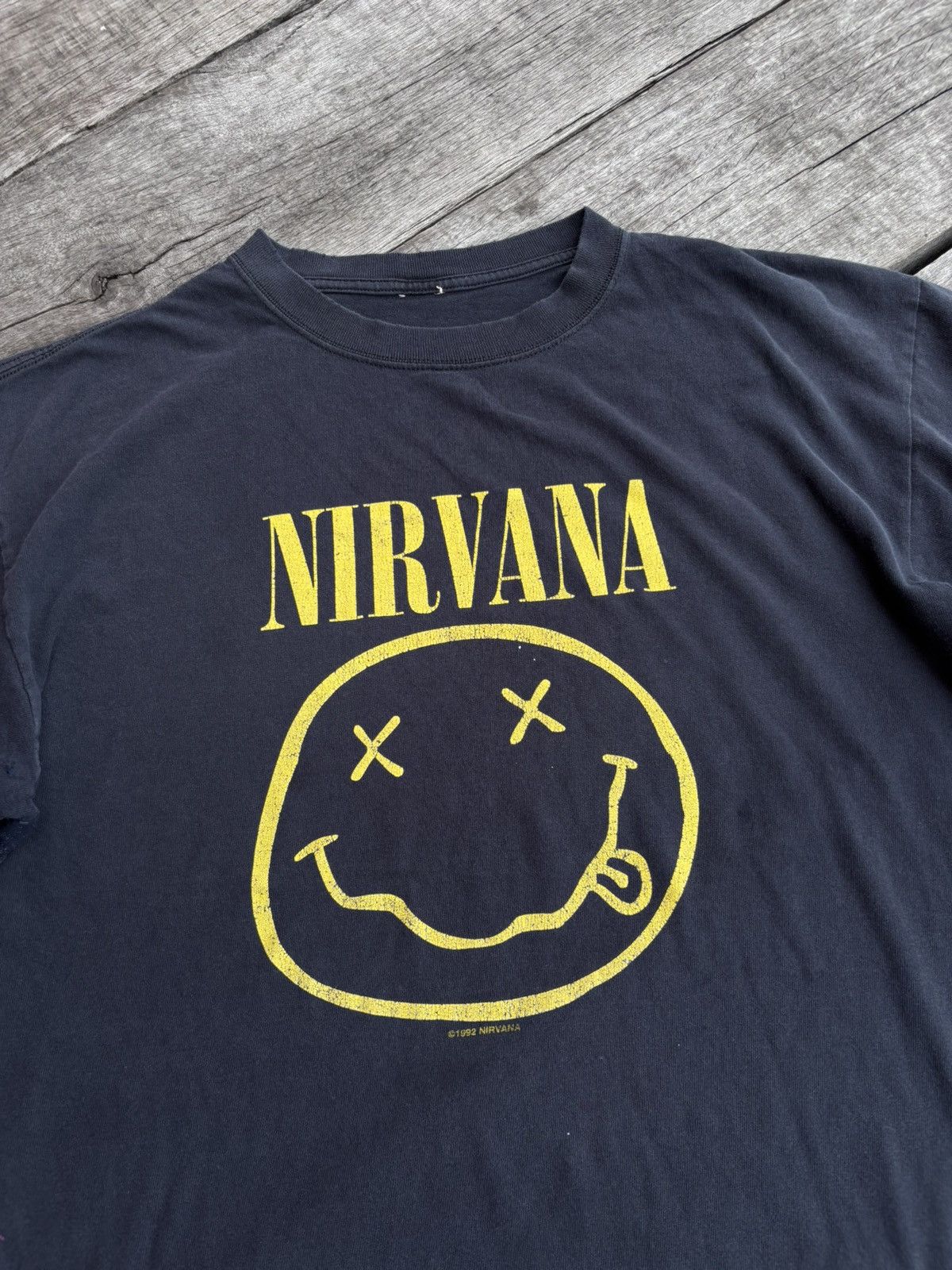 Other Nirvana Smile Logo tee Size US XL / EU 56 / 4 - 4 Thumbnail