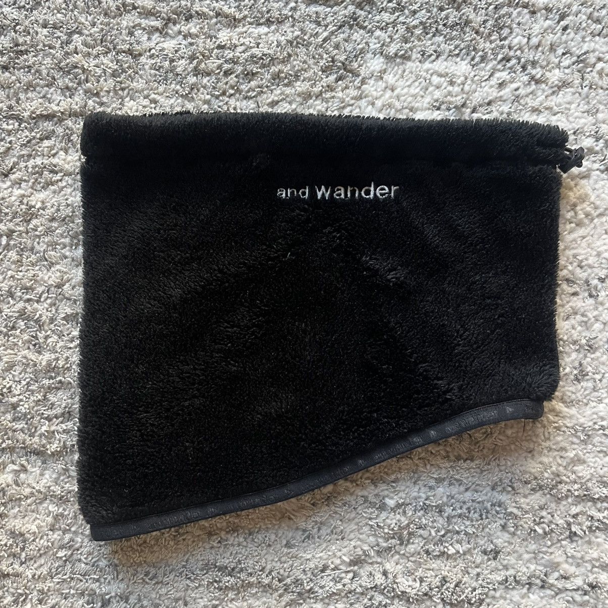 And Wander and Wander High Loft Fleece Neck Warmer Black Size ONE SIZE - 1 Thumbnail
