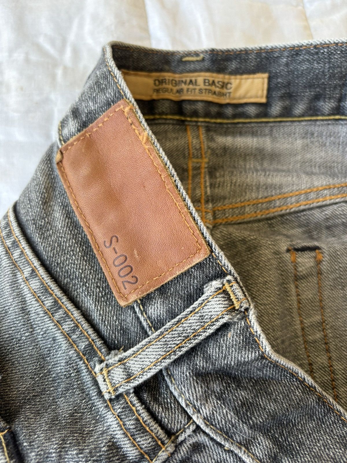 Jean × Vintage VINTAGE JAPANESE JEANS FADED GREY DISTRESSED DENIM UNIQLO Size US 32 / EU 48 - 10 Thumbnail