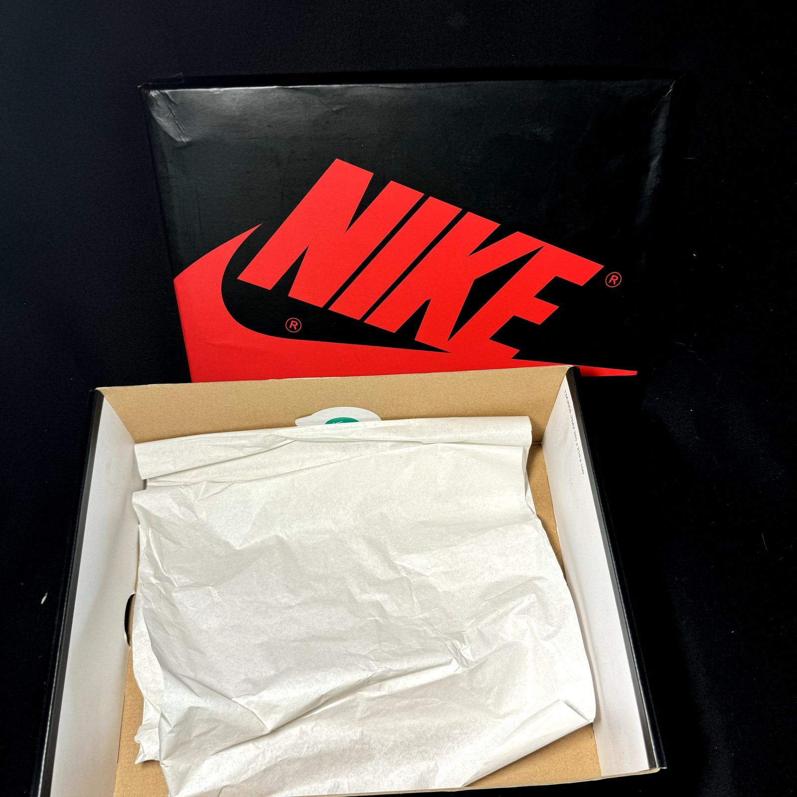 Jordan Brand × Nike Size 5 - Air Jordan 1 Retro High OG GS Obsidian Men's Shoes Size US 5 / EU 37 - 10 Thumbnail