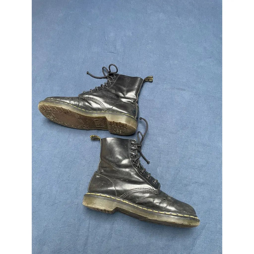 Dr. Martens Dr. Martens 1460 Vintage Black Leather Boots Size US 6 / IT 36 - 2 Thumbnail