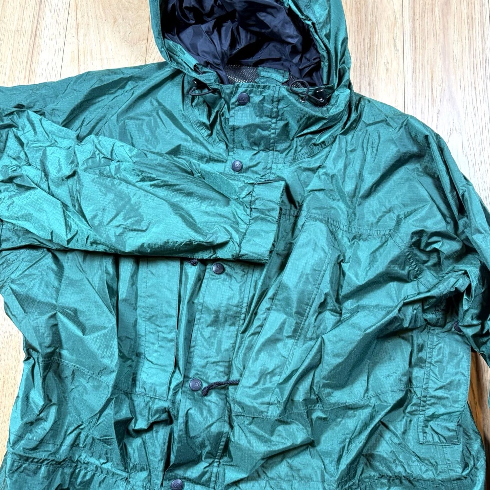 Vintage VINTAGE REI Gore-Tex Jacket Mens XL Green 8 Pocket Windbreaker 90s Water Resistant Ripstop Style Windbreaker Size US XL / EU 56 / 4 - 5 Thumbnail