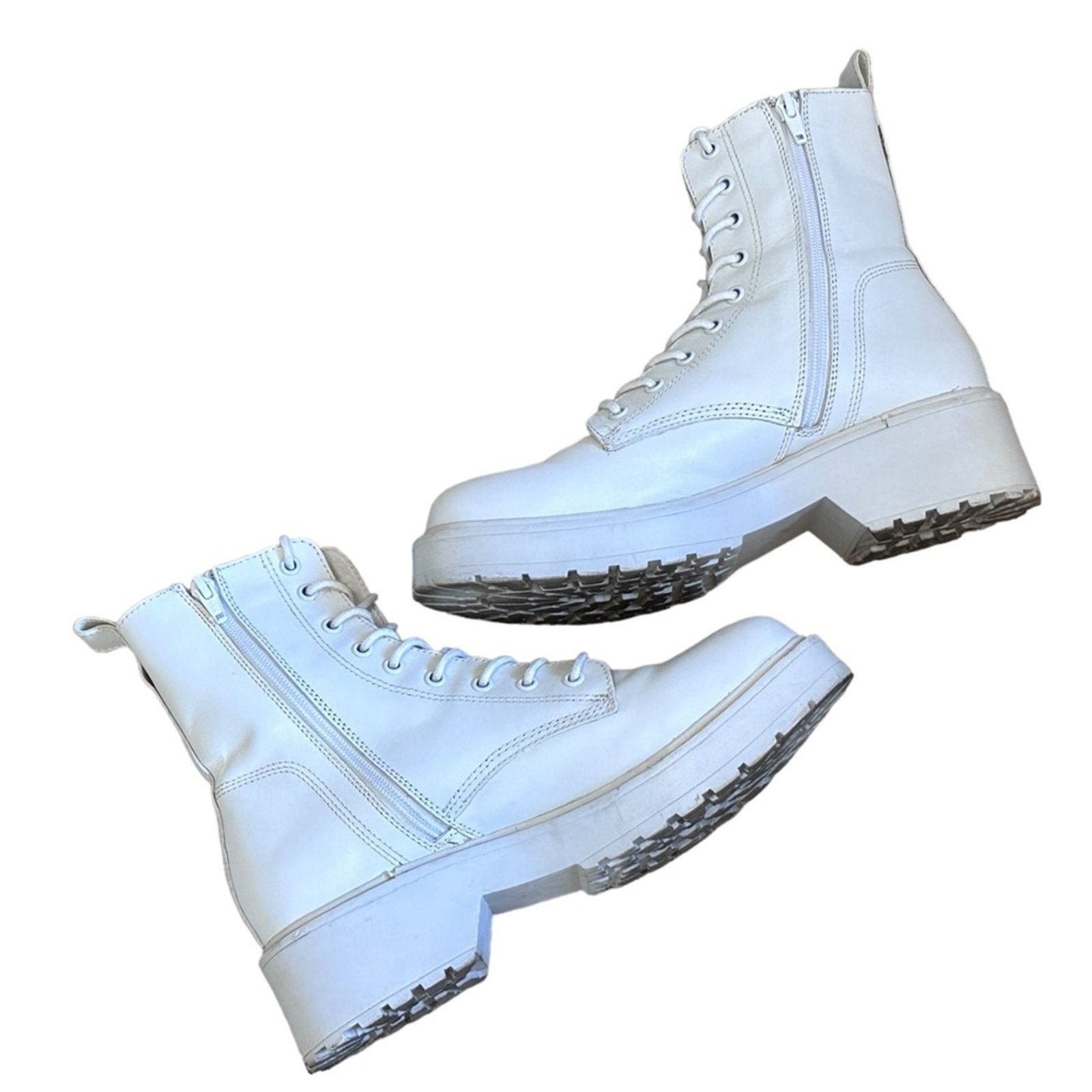 Steve Madden Steve Madden Tornado Combat Boot in White Size US 9 / IT 39 - 2 Thumbnail