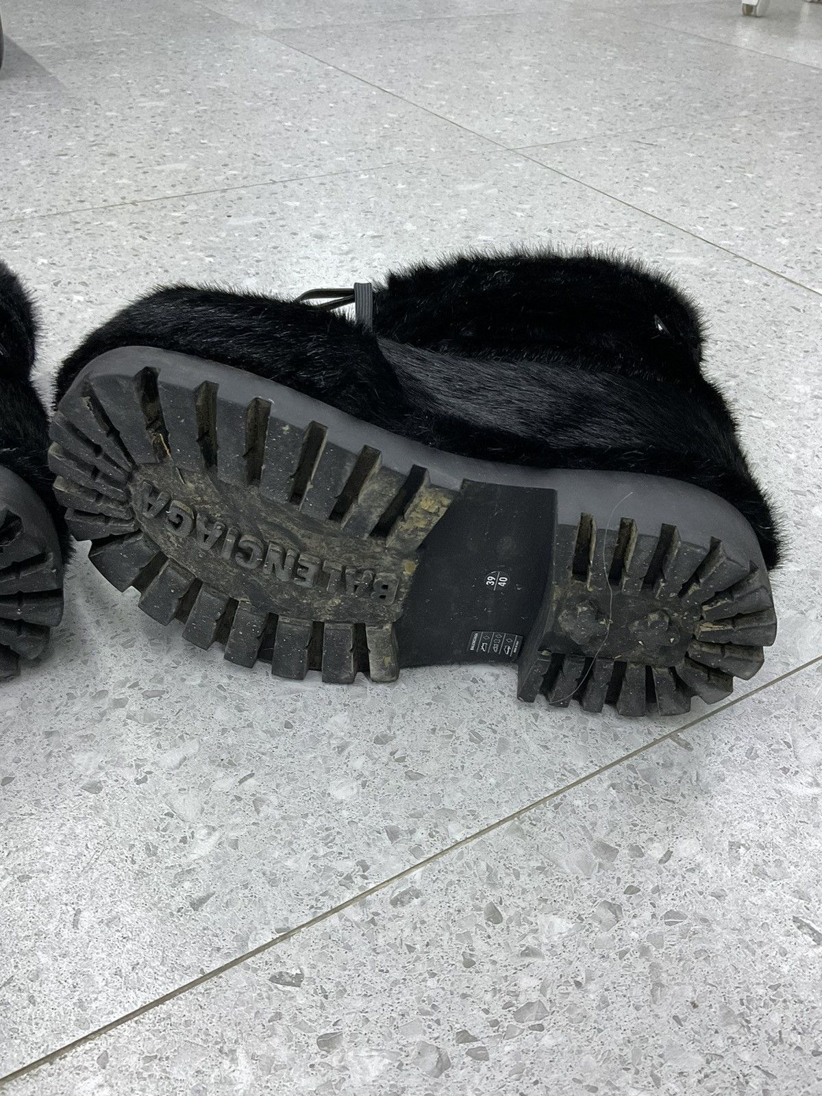 Balenciaga Balenciaga mink faux fur Alaska boots Size US 7 / EU 40 - 5 Thumbnail